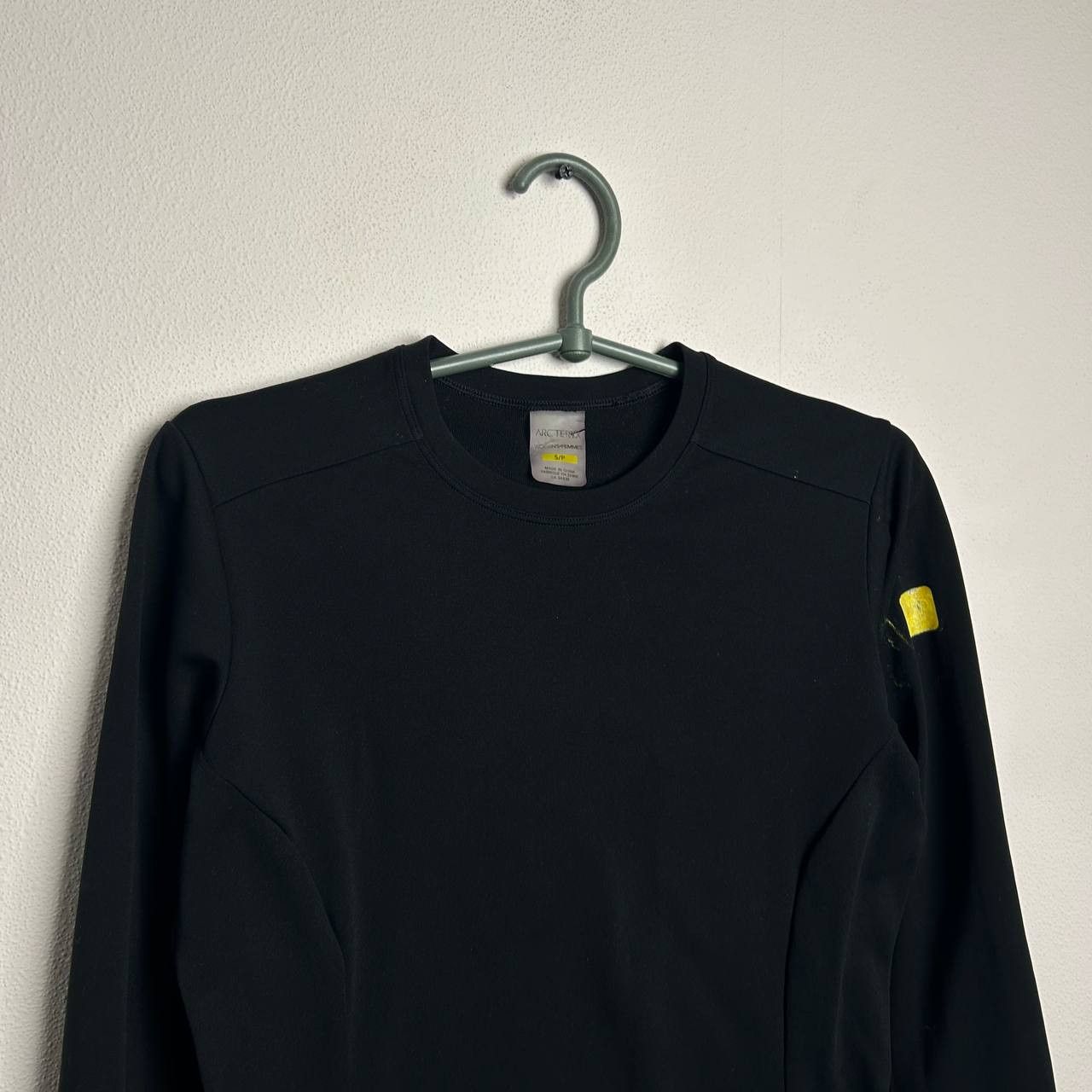 Arc'teryx Luxury Arcteryx Small logo outdoor termo longsleeve Size S / US 4 / IT 40 - 2 Thumbnail