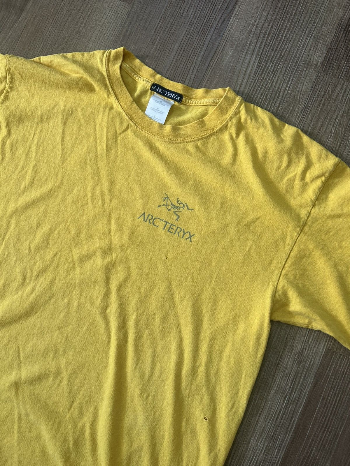 Arc'teryx Arc’teryx Vintage Logo Tee 90’s Size US L / EU 52-54 / 3 - 1 Thumbnail