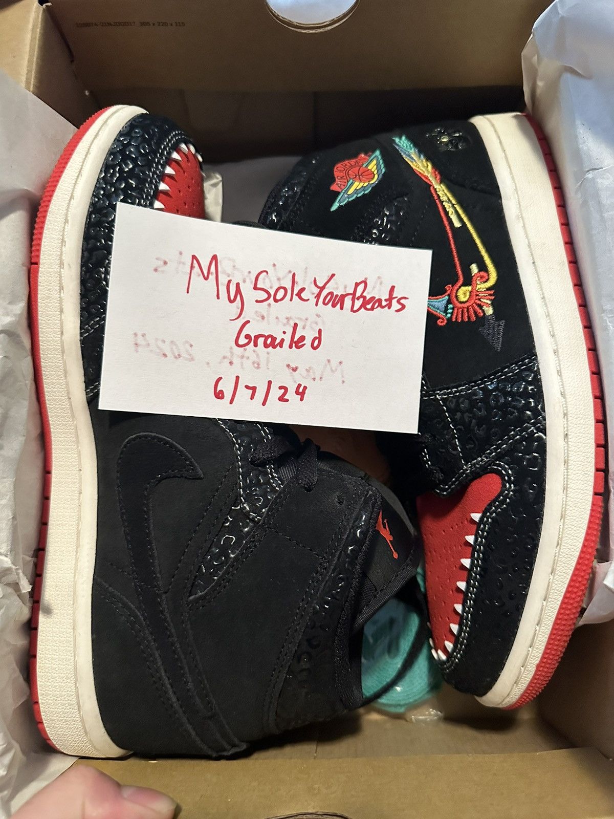 Nike Jordan 1 Mid SE “Siempre Familia” Size US 8 / EU 41 - 1 Thumbnail