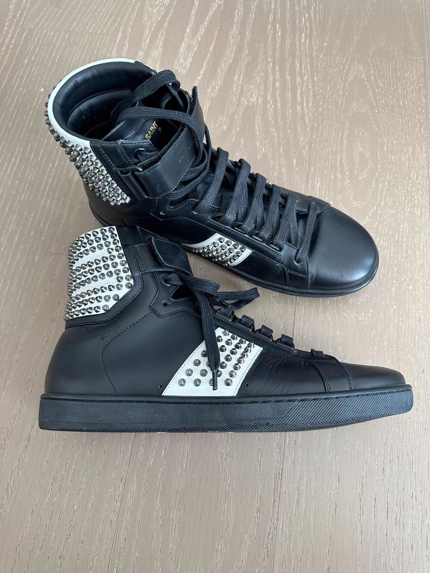 Saint Laurent Paris SLP Black & White Rivet Sneakers 41 Good Condition Size US 8 / EU 41 - 1 Thumbnail