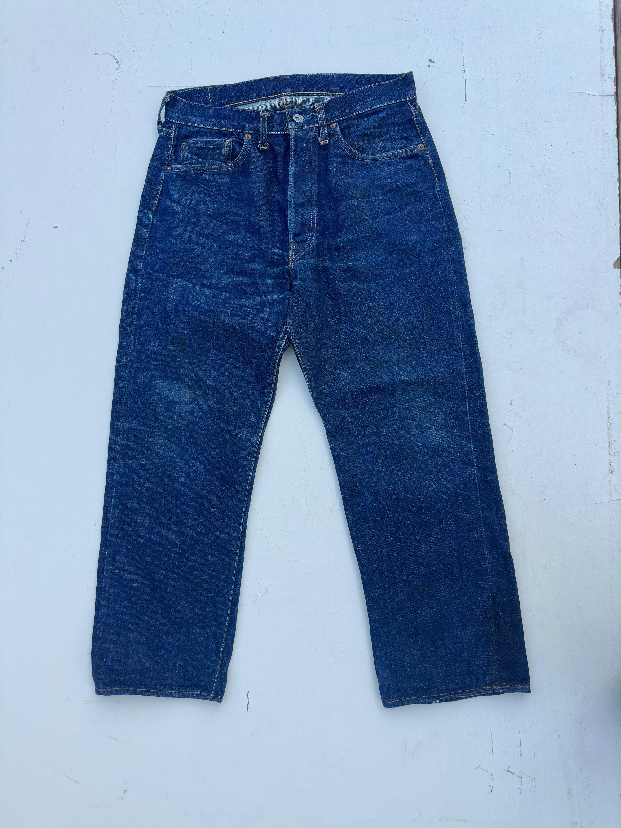 Levi's Vintage Clothing Early 1950s Levi’s 501XX Big E V-Stitch / J-Stamped Button Size US 32 / EU 48 - 1 Thumbnail