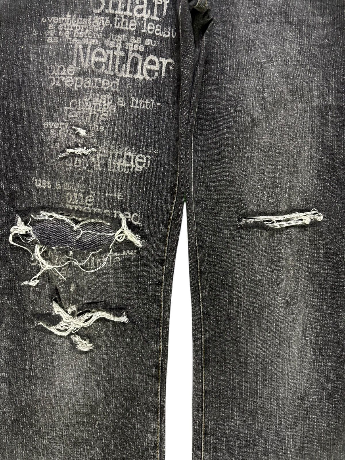 Japanese Brand Vintage Japanese Brand Printed Distressed Flare Jeans Size US 28 / EU 44 - 5 Thumbnail
