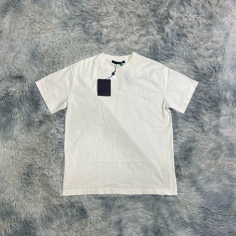 Louis Vuitton Louis Vuitton Pure white short sleeve Size US S / EU 44-46 / 1 - 1 Thumbnail