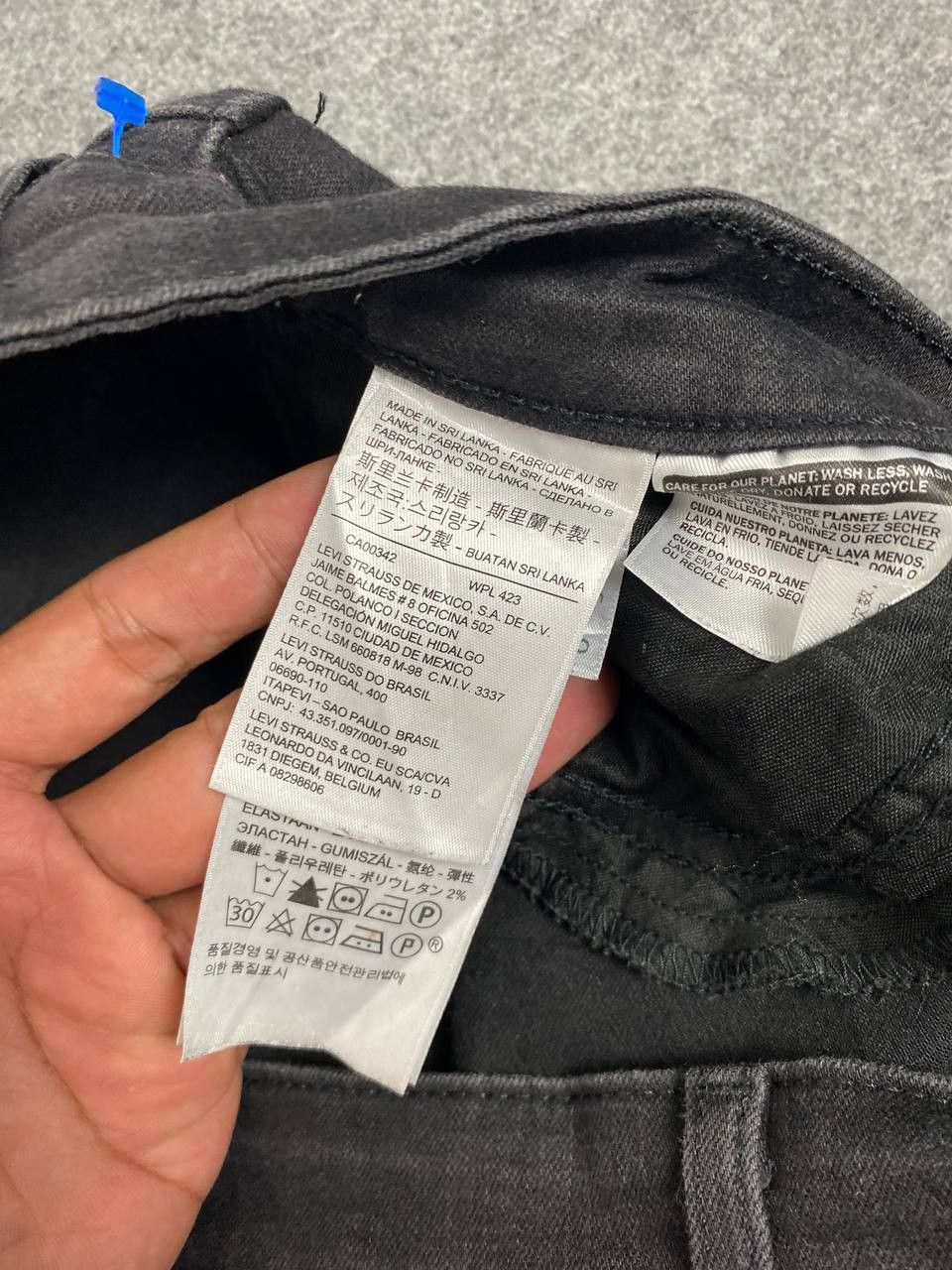 Levi's levis 711 skinny distressed denim nice design Size US 37 - 13 Thumbnail