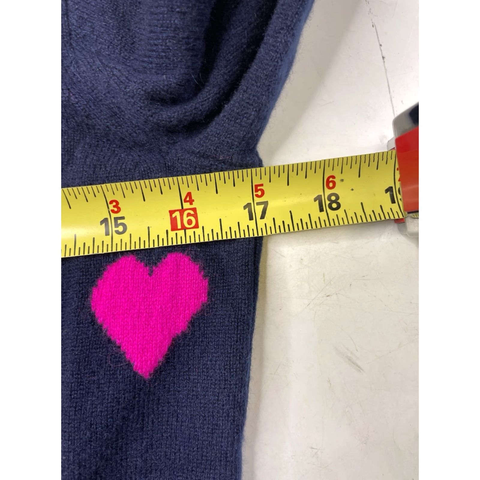 J.Crew NWT J.Crew Crewneck Sweater XS Navy Fuchsia Heart Print Cashmere Knit Women Pullover Size XS / US 0-2 / IT 36-38 - 4 Thumbnail