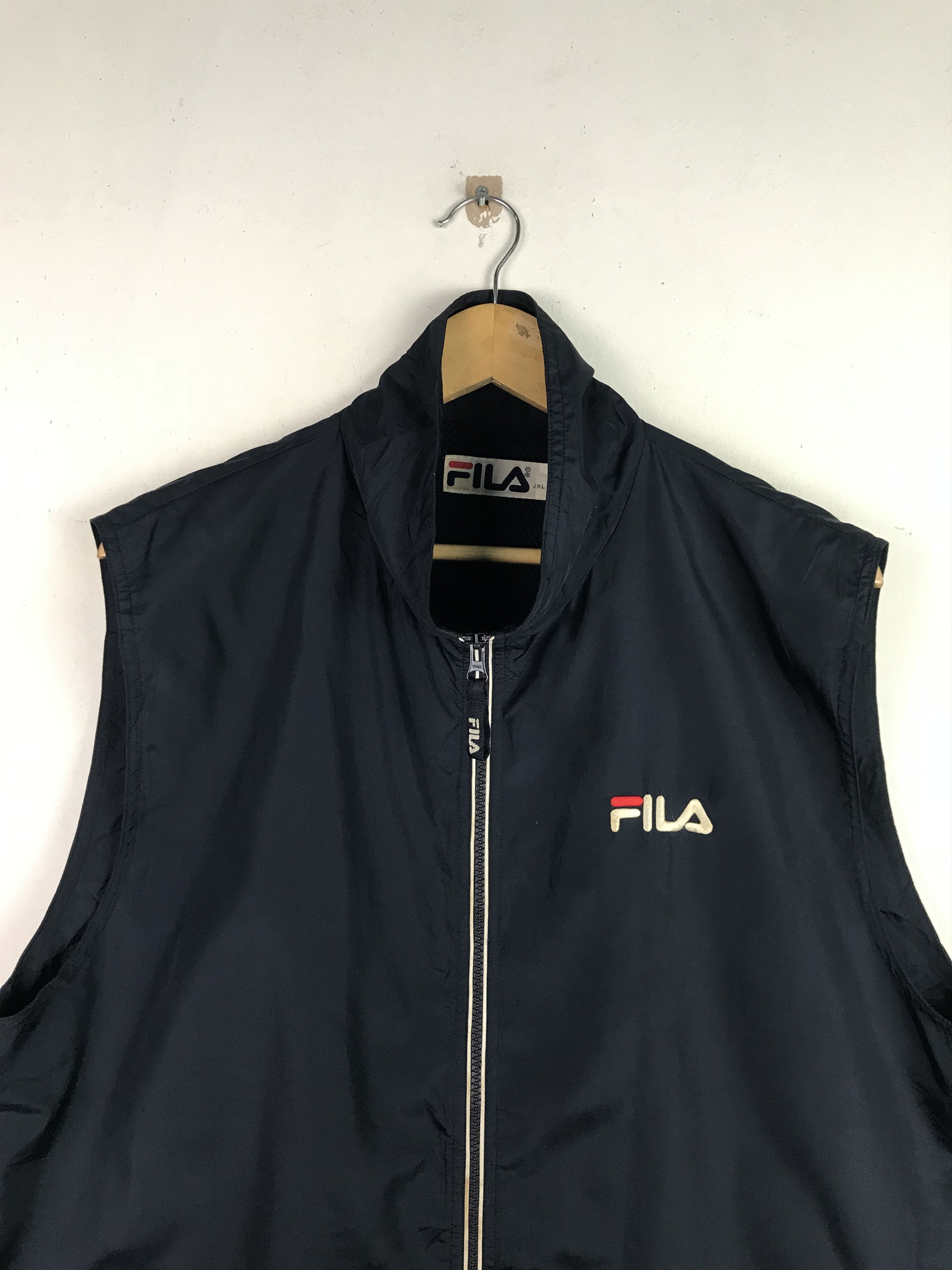 Fila × Japanese Brand × Vintage Vintage 90's Fila Full Zipper Vest Size US L / EU 52-54 / 3 - 7 Thumbnail