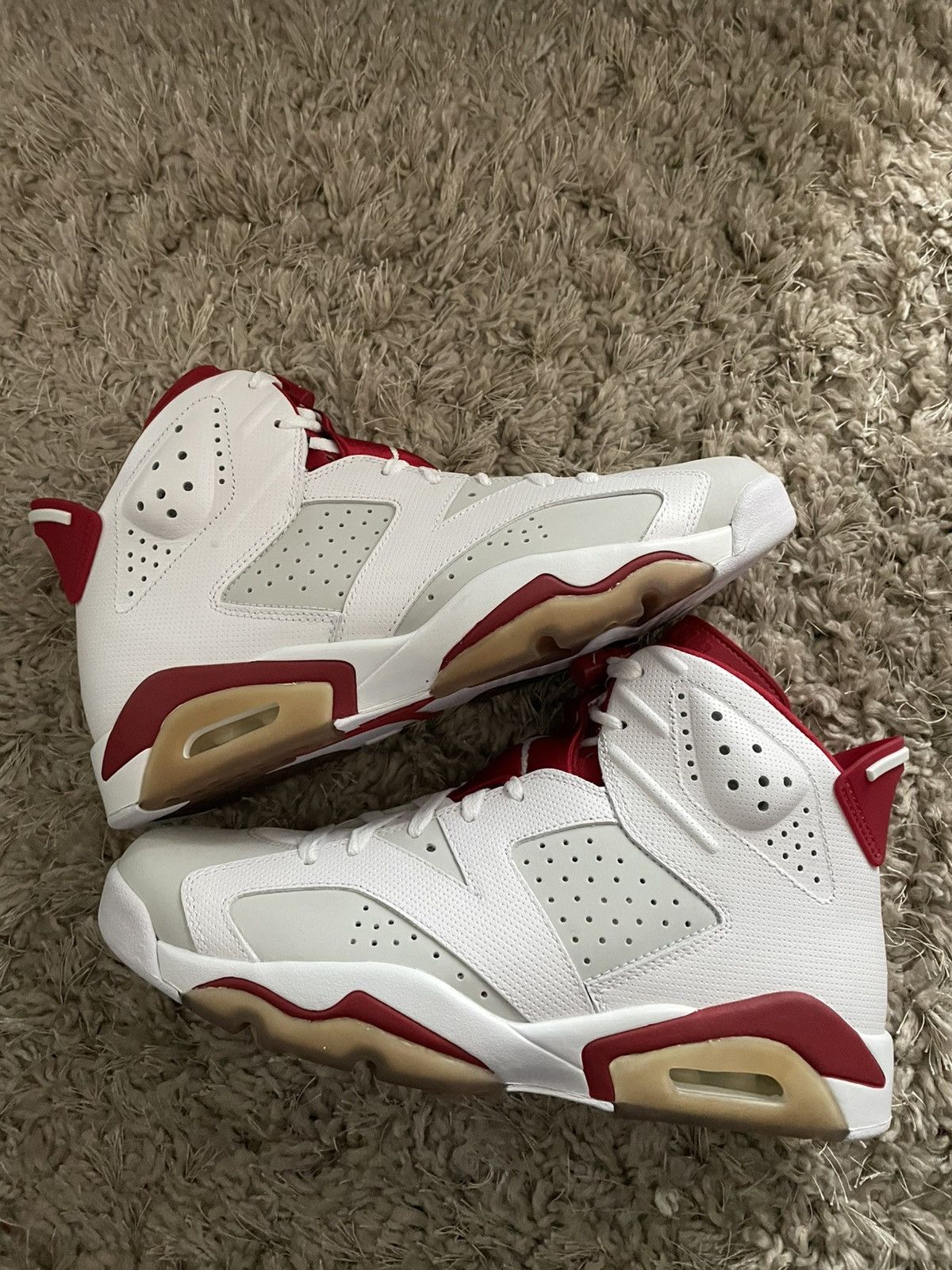 Jordan Brand Jordan 6 Alternate Hare Size US 10 / EU 43 - 2 Thumbnail
