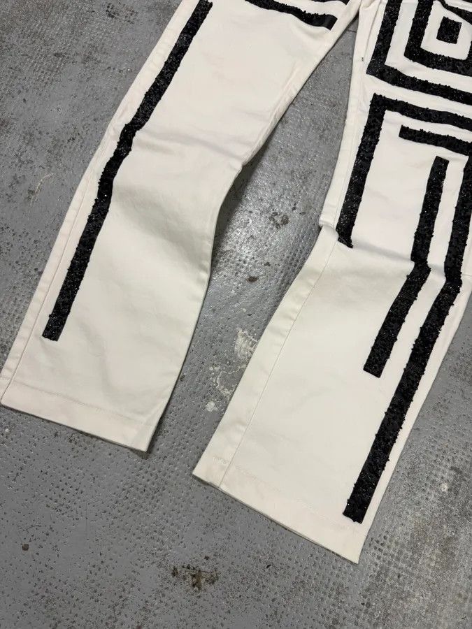 Designer × Gianfranco Ferre × Vintage AW2003 Gianfranco Ferré Geometrical Embellished White Pants Size 26" / US 2 / IT 38 - 7 Thumbnail