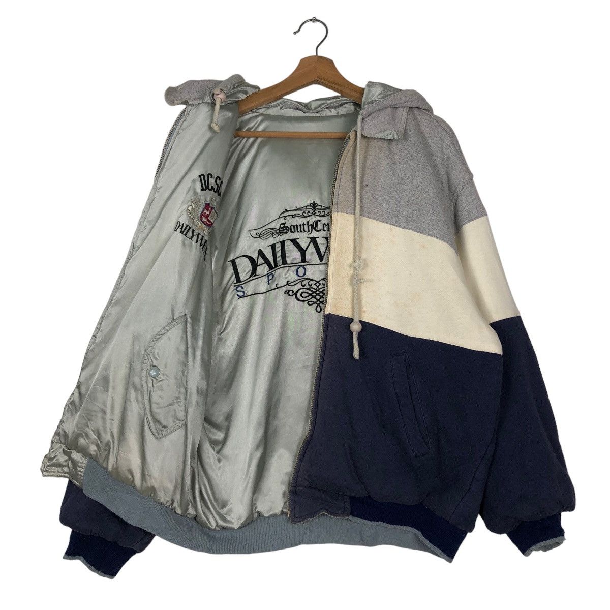 Japanese Brand 🔥Reversible Bomber Jacket American Sport No Time Lose Size US M / EU 48-50 / 2 - 9 Thumbnail