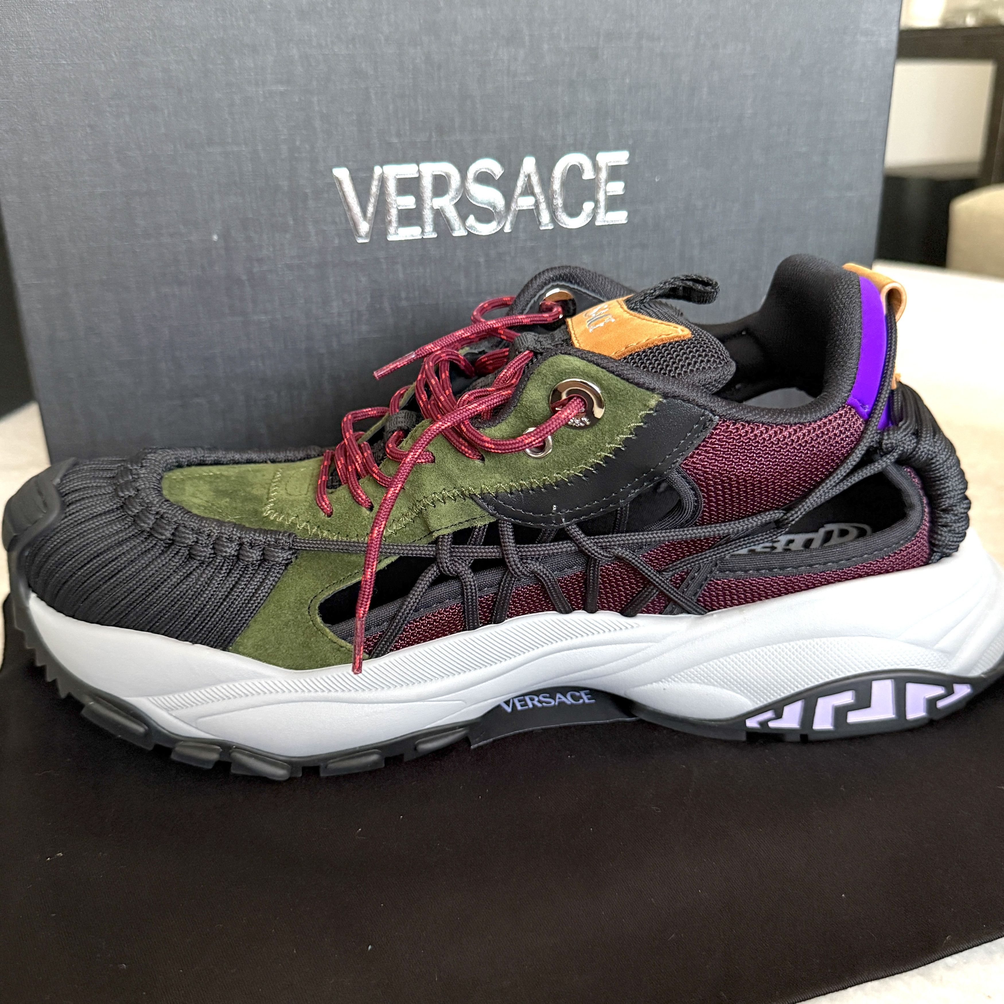 Versace Versace Trigreca Sneakers Mens 1016711 EU 41 US 8 Size US 8 / EU 41 - 2 Thumbnail