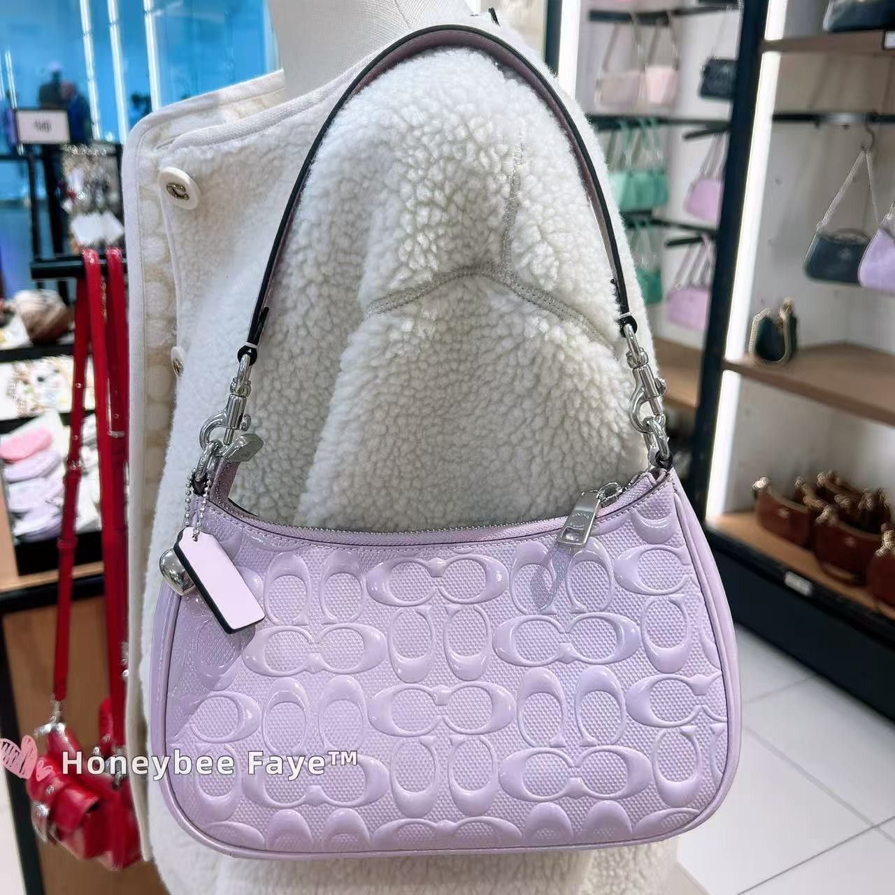 Coach Teri Shoulder Bag In Signature Leather Heart Charm CDA98 Size ONE SIZE - 3 Thumbnail