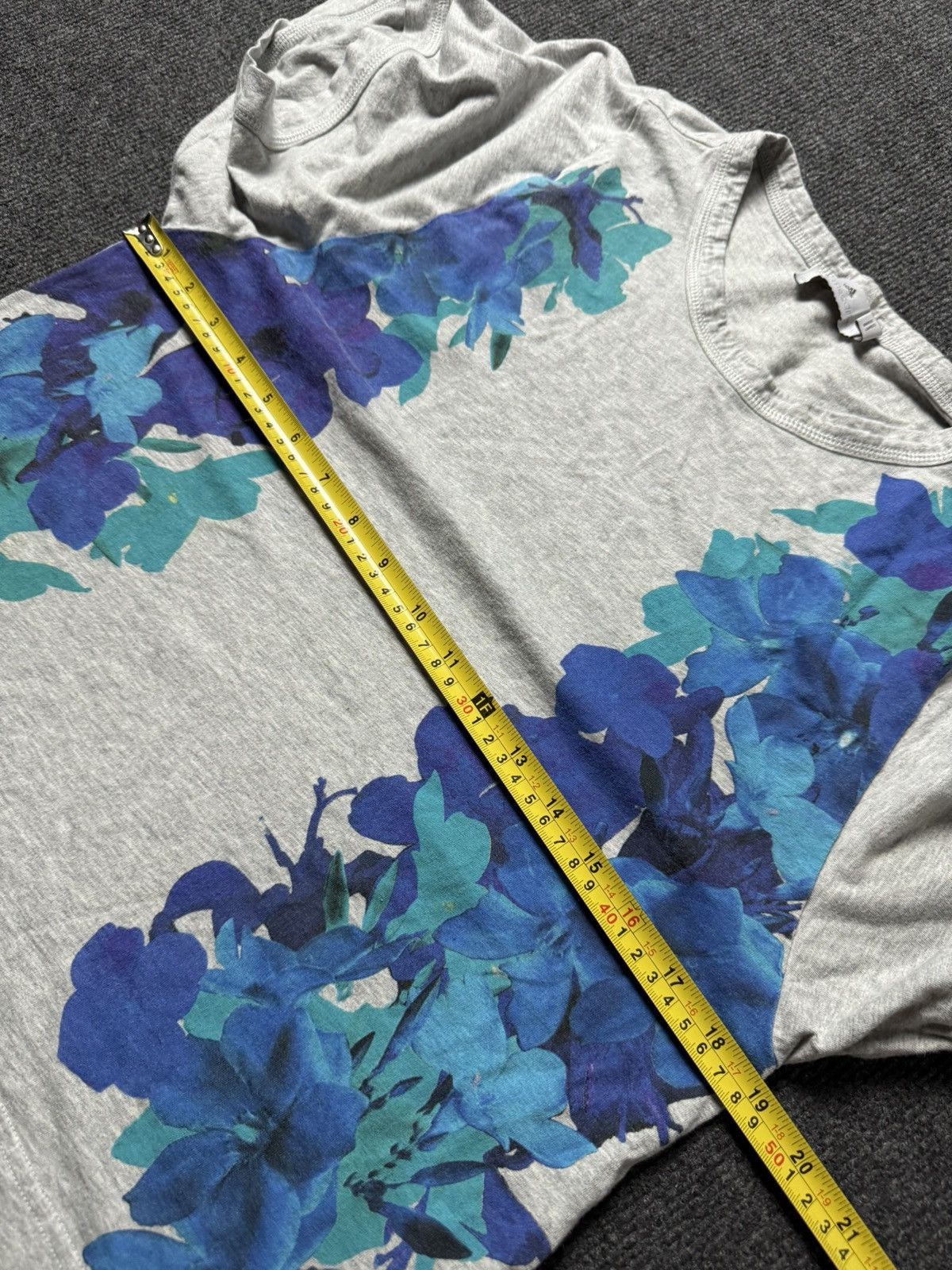 Stella McCartney 00s Luxury Adidas Stella McCartney Floral Graphic T-Shirt Size XS / US 0-2 / IT 36-38 - 16 Thumbnail