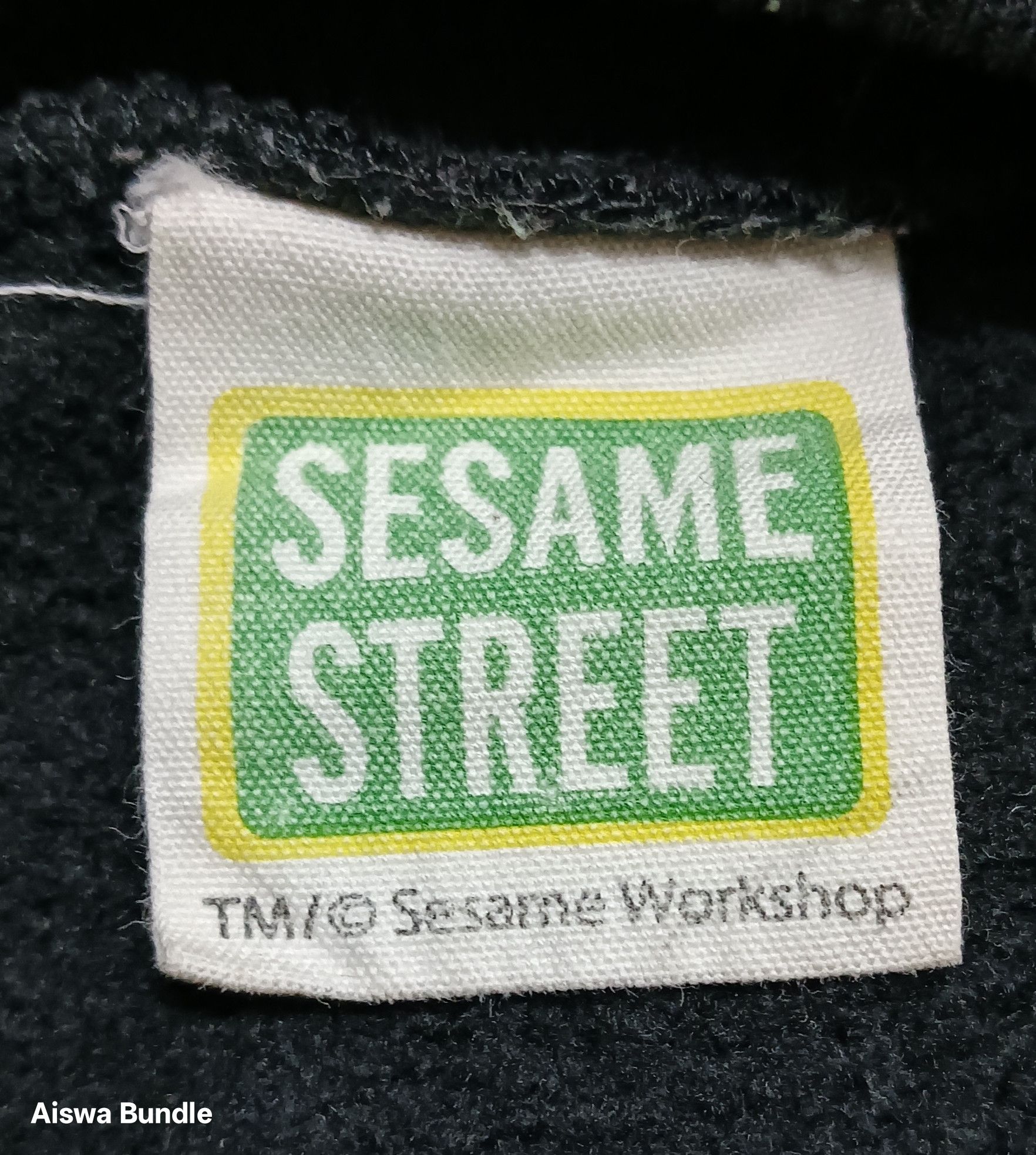 Cartoon Network Sesame Street sweatshirt Size US L / EU 52-54 / 3 - 8 Thumbnail