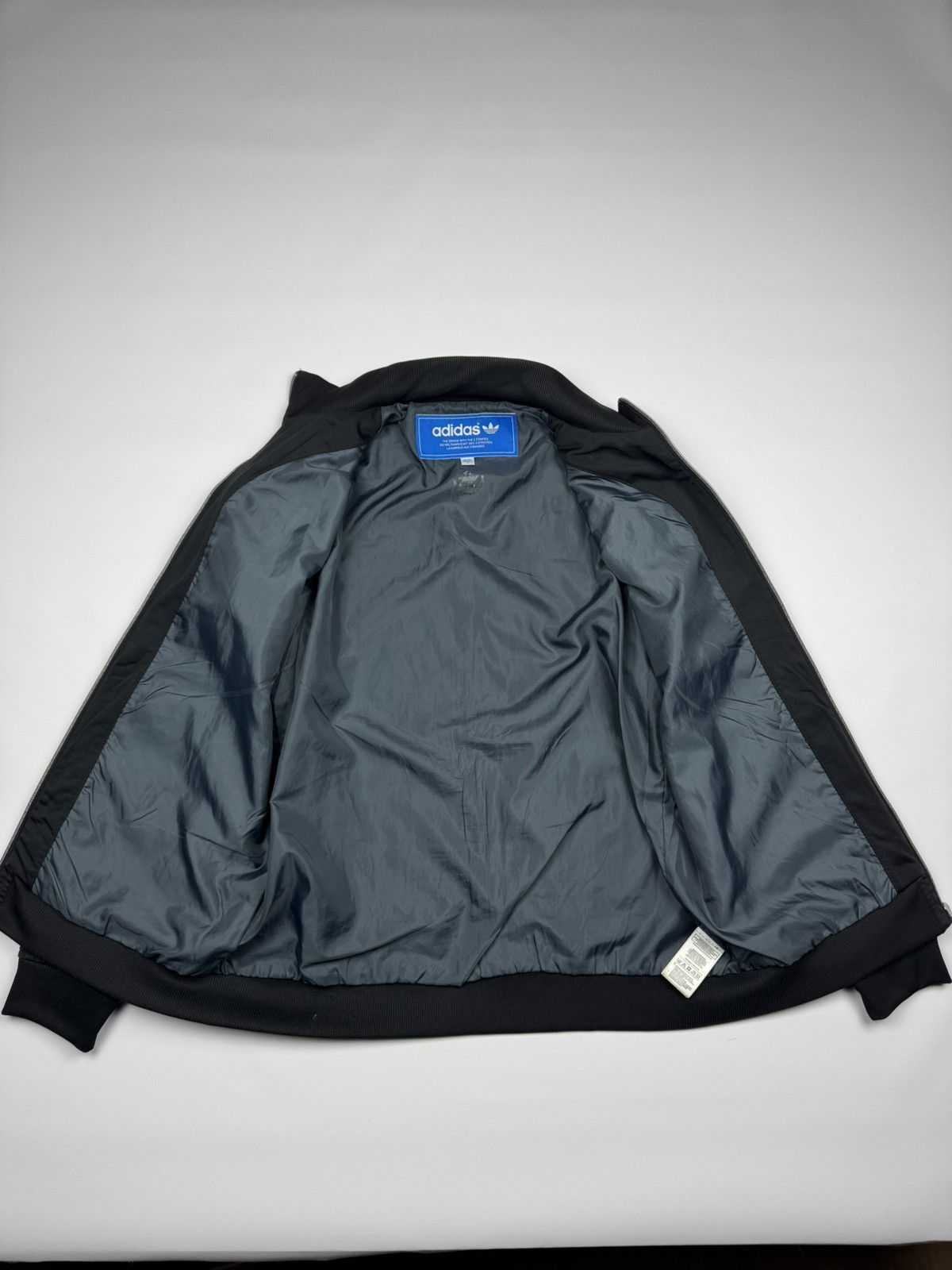 Adidas Vintgae Adidas Originals Black Track Jacket Size US L / EU 52-54 / 3 - 8 Thumbnail
