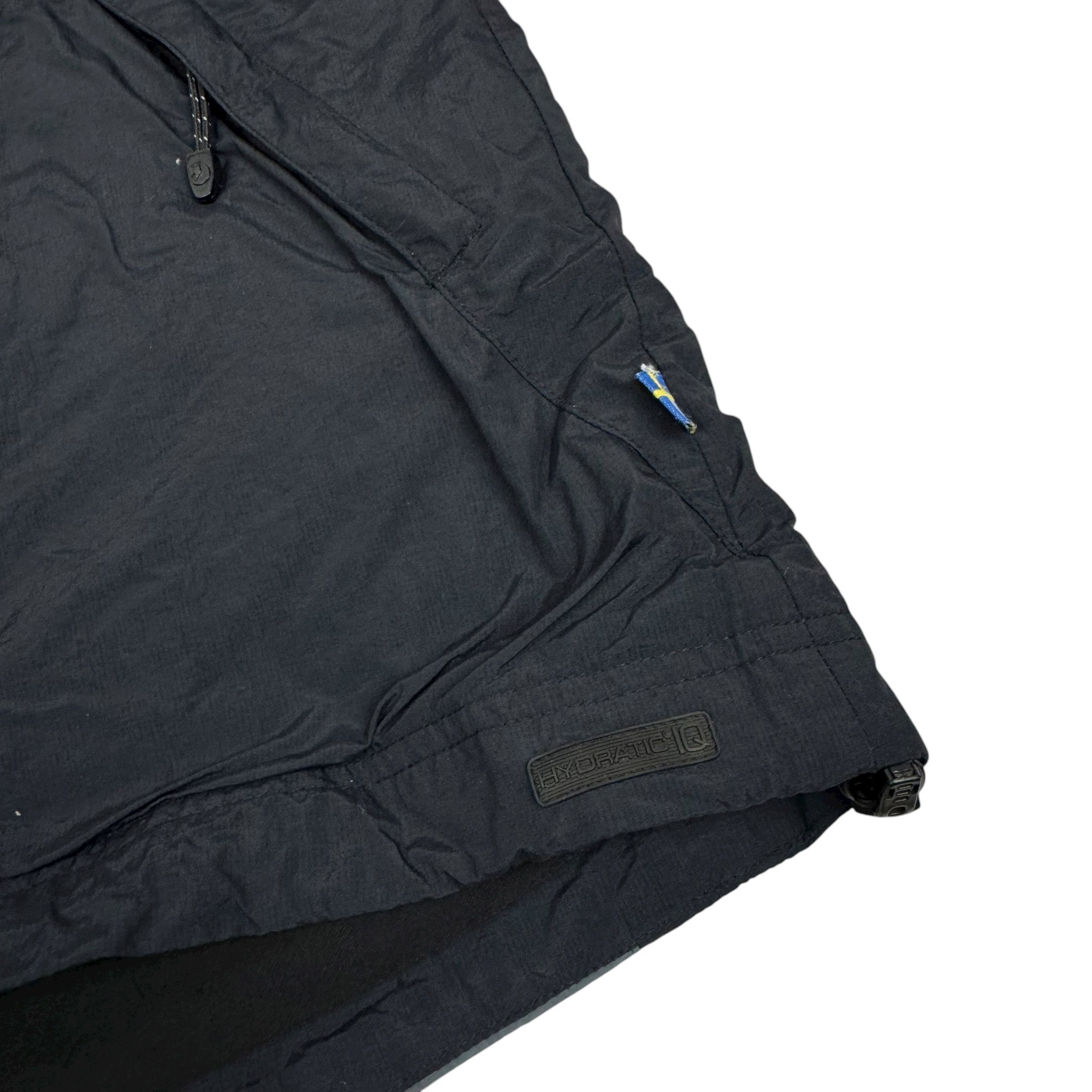 Fjallraven Vintage Fjallraven Black Gray Gore-Tex Jacket Medium Size US M / EU 48-50 / 2 - 8 Thumbnail