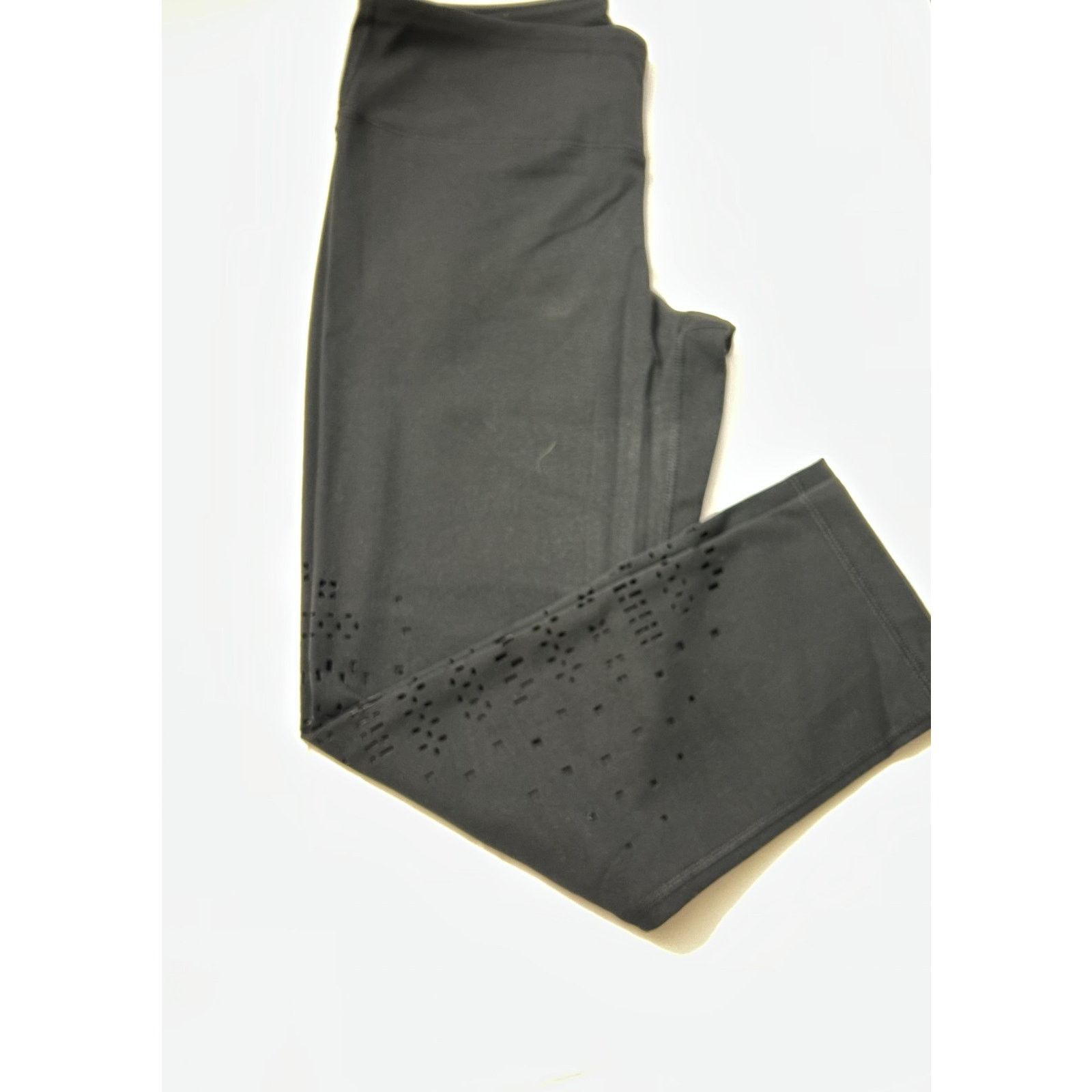 Other NWT-Women's Yogalicious Crop Leggings Black-Size Medium Size 28" / US 6 / IT 42 - 1 Thumbnail