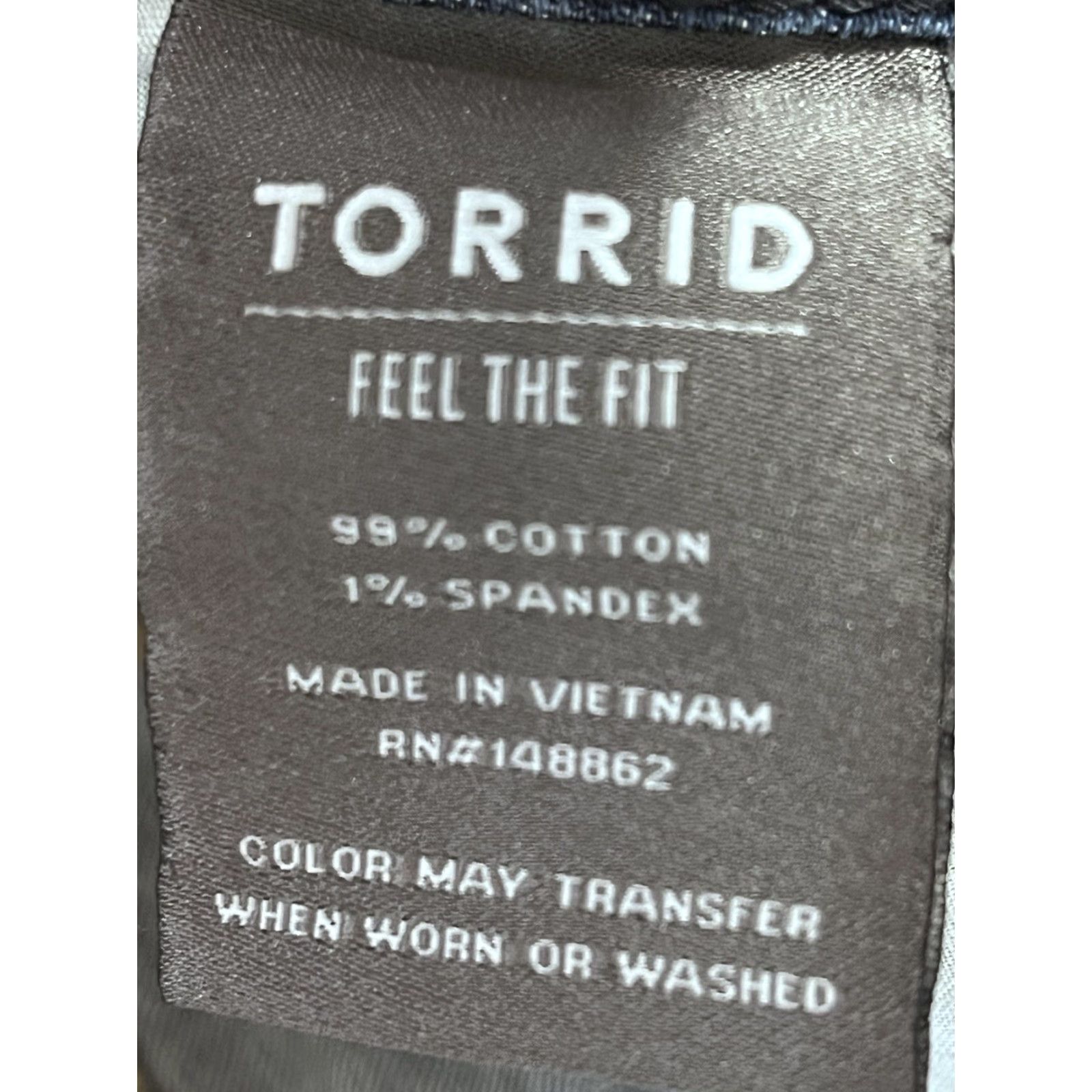 Torrid Womens Torrid Crop Boyfriend Jeans Sz 18 Plus GUC Raw Hem Destroyed Distressed Size 40" / US 18 - 8 Thumbnail