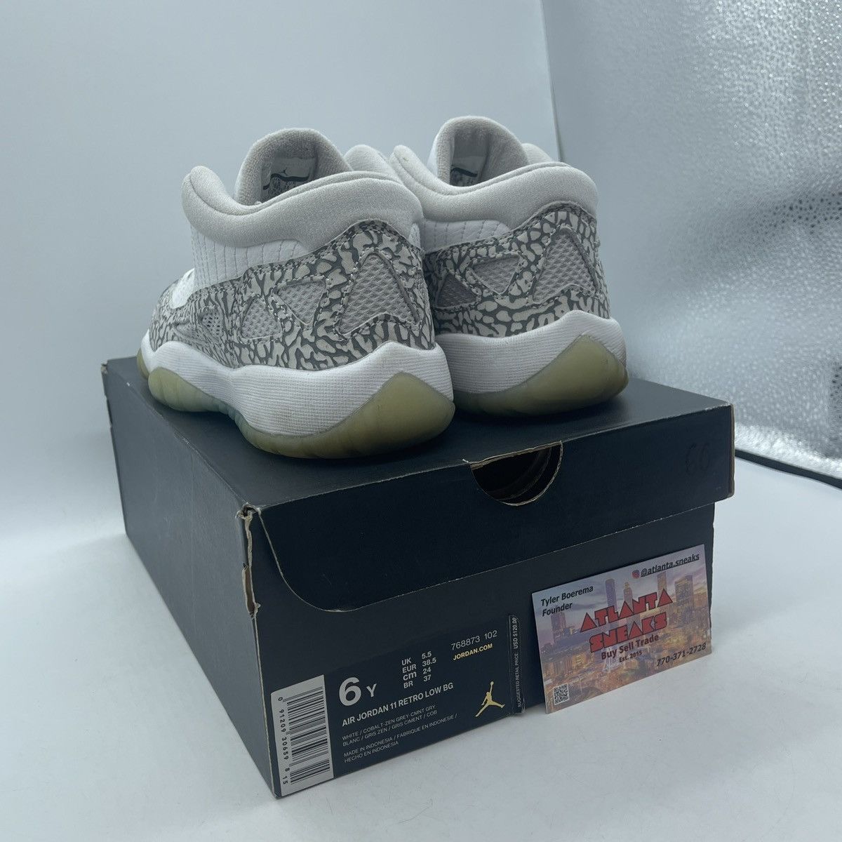 Jordan Brand Air Jordan 11 low cobalt Size US 6 / EU 39 - 4 Thumbnail