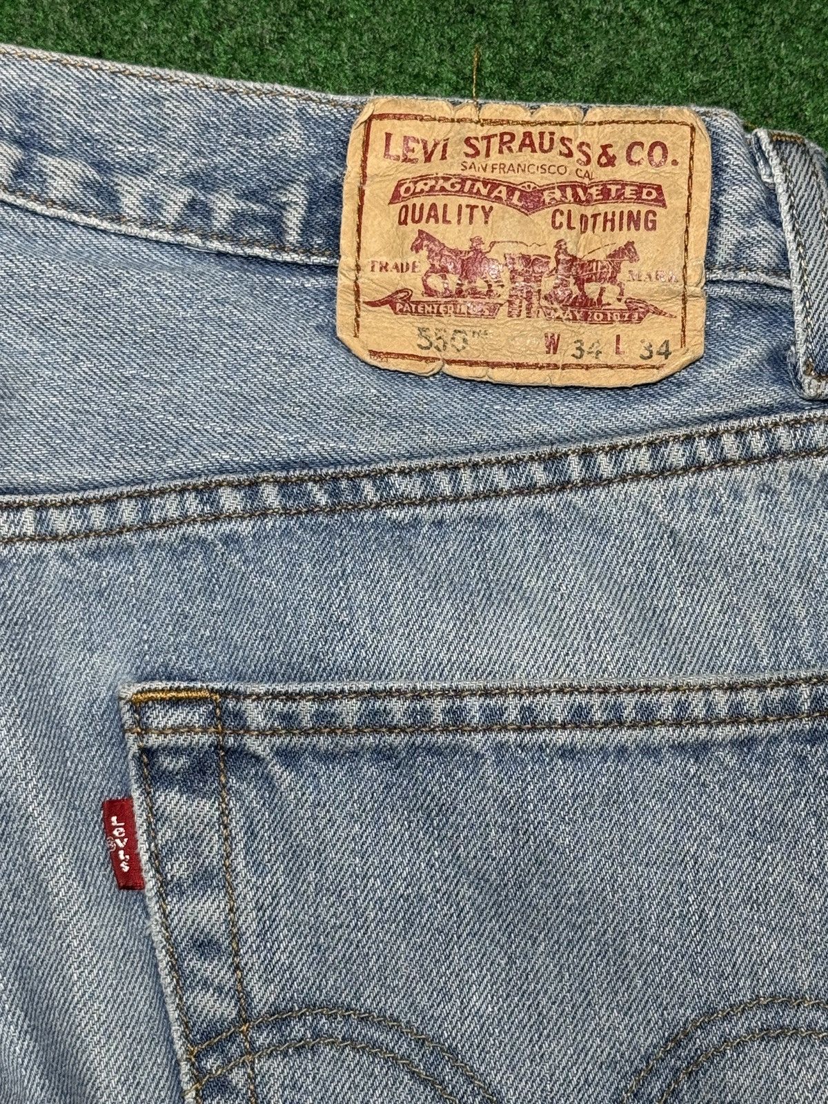 Levi's Vintage Clothing Levis 550 Relaxed Y2K Wide Leg Baggy 34x34 Light Wash Jeans Size US 34 / EU 50 - 3 Thumbnail