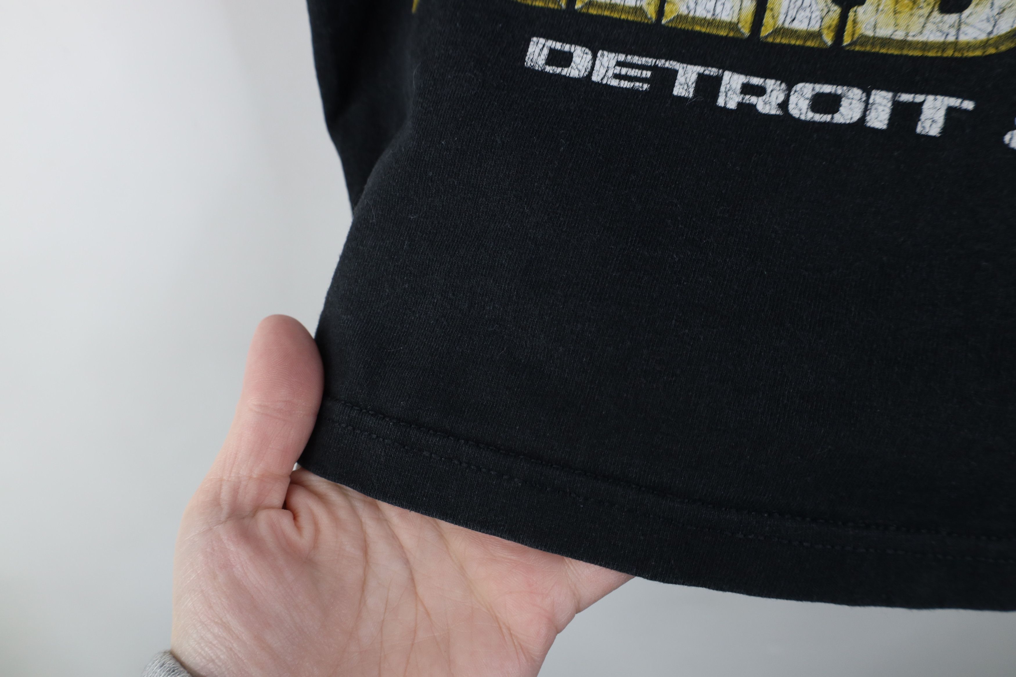 Vintage Vintage Y2K Streetwear Rodman Hardware Detroit T-Shirt Size US S / EU 44-46 / 1 - 9 Thumbnail
