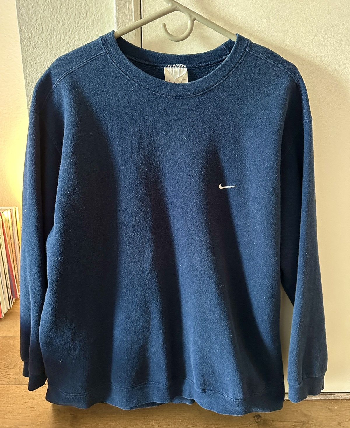 Nike Blue Nike Swoosh Crewneck Sweatshirt Size US L / EU 52-54 / 3 - 3 Thumbnail