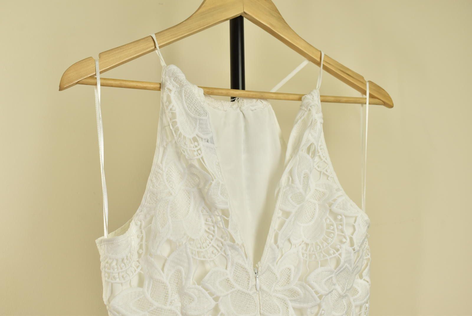 Designer Gina Tricot Dress UK8 Lace Sleeveless Embroidered Floral Size S / US 4 / IT 40 - 6 Thumbnail