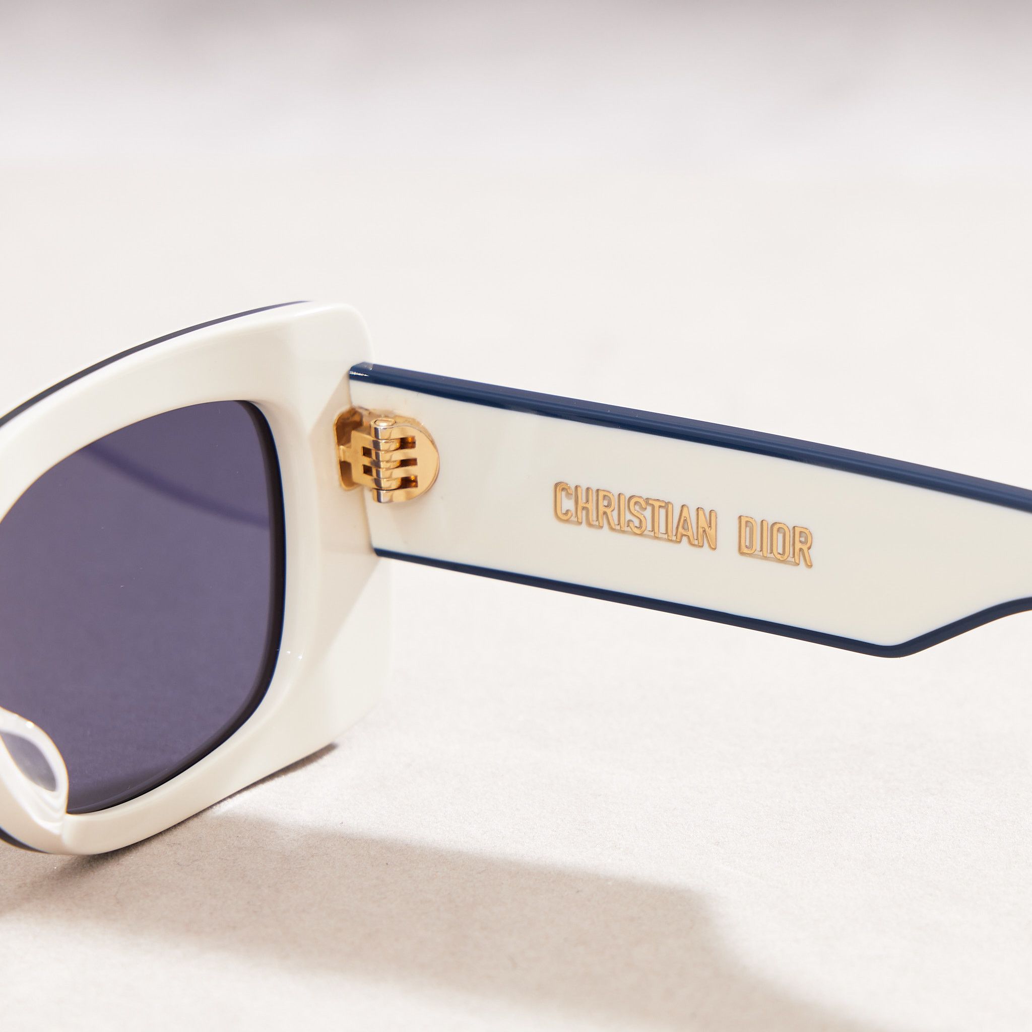 Dior DIOR DIORPACIFIC S1U 95B0 WHITE Size ONE SIZE - 8 Thumbnail