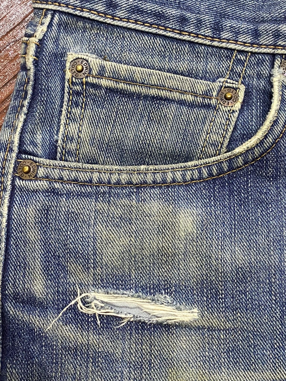 Japanese Brand Vintage Edwin503 Blue Wash Distressed Loose Jeans Size US 31 - 8 Thumbnail