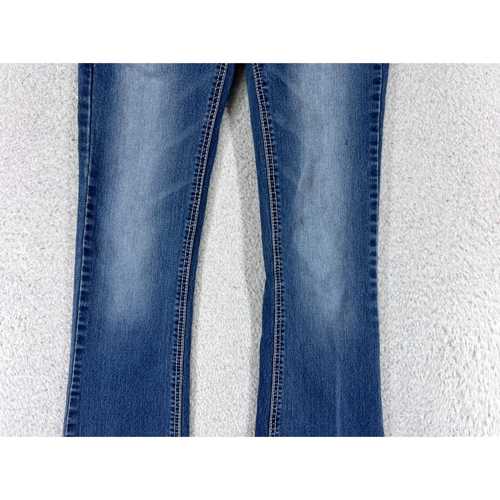 Vintage VINTAGE Wallflower Jeans Women Flared Pants Cotton Rayon Blue Embroidered Rhinestone 22x29 Size 25" / US 0 / IT 36 - 3 Thumbnail