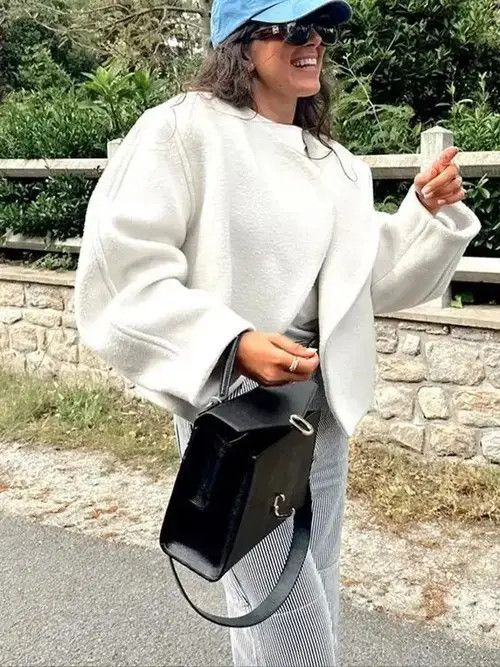 Japanese Brand Women White Woolen Cropped Top Jacket V Neck Size ONE SIZE - 2 Thumbnail