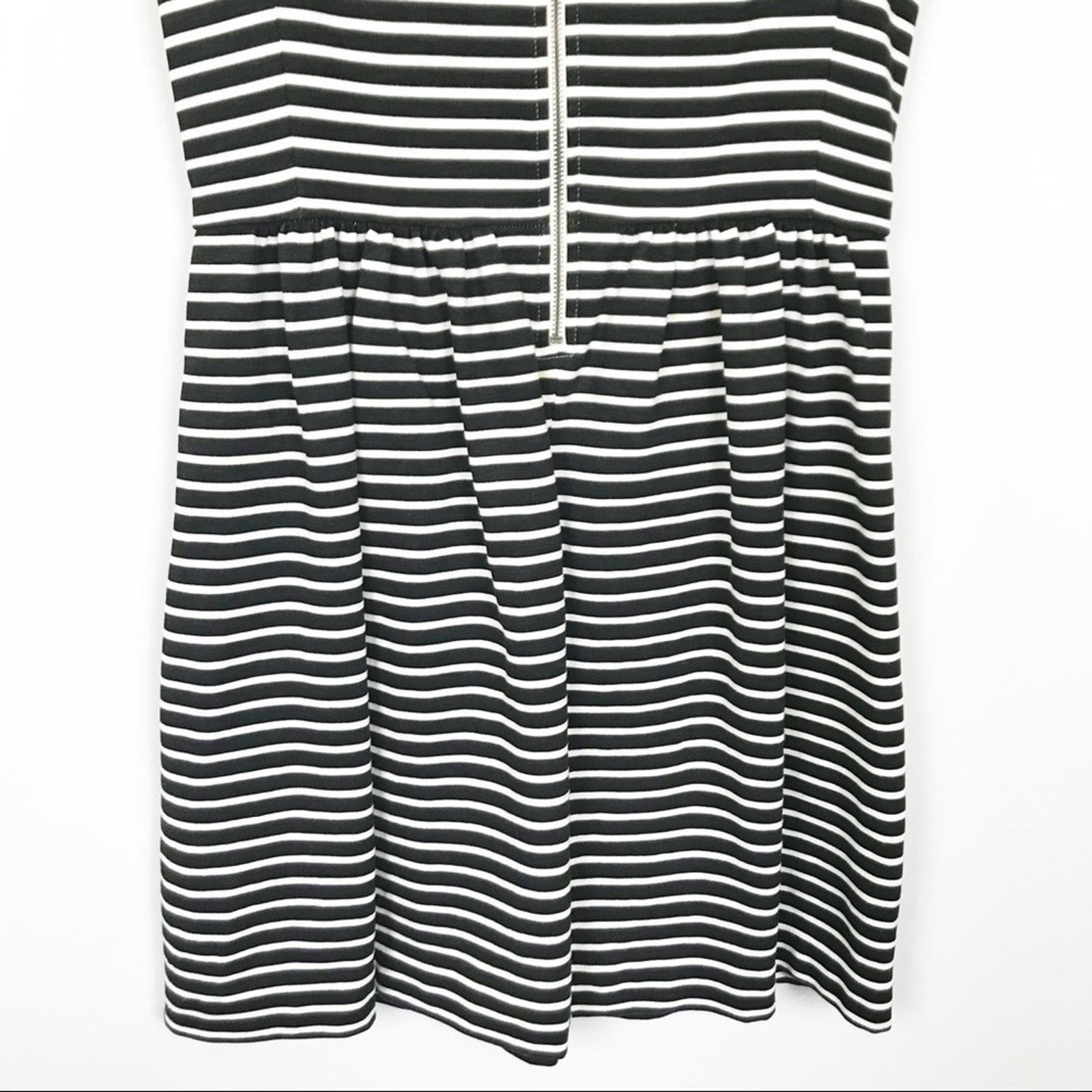 J.Crew J. Crew Black & White Striped Fit and Flare dress Size S / US 4 / IT 40 - 8 Thumbnail