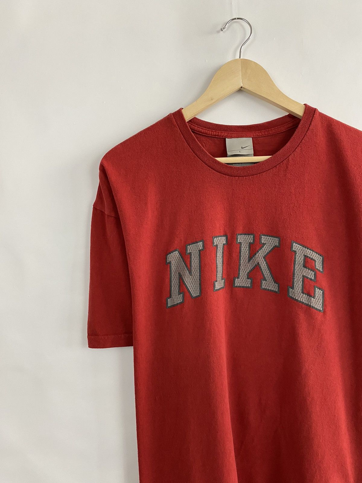 Nike 🇺🇸 Vintage 90s Nike T-Shirt Y2K Rare Retro Hype Size US L / EU 52-54 / 3 - 1 Thumbnail