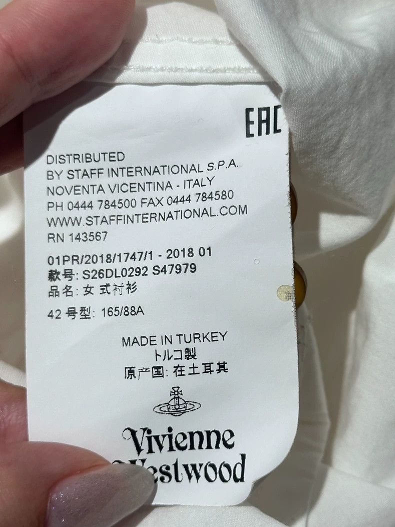 Vivienne Westwood Vivienne Westwood The Queen of the West turned up her coll Size S / US 4 / IT 40 - 5 Thumbnail