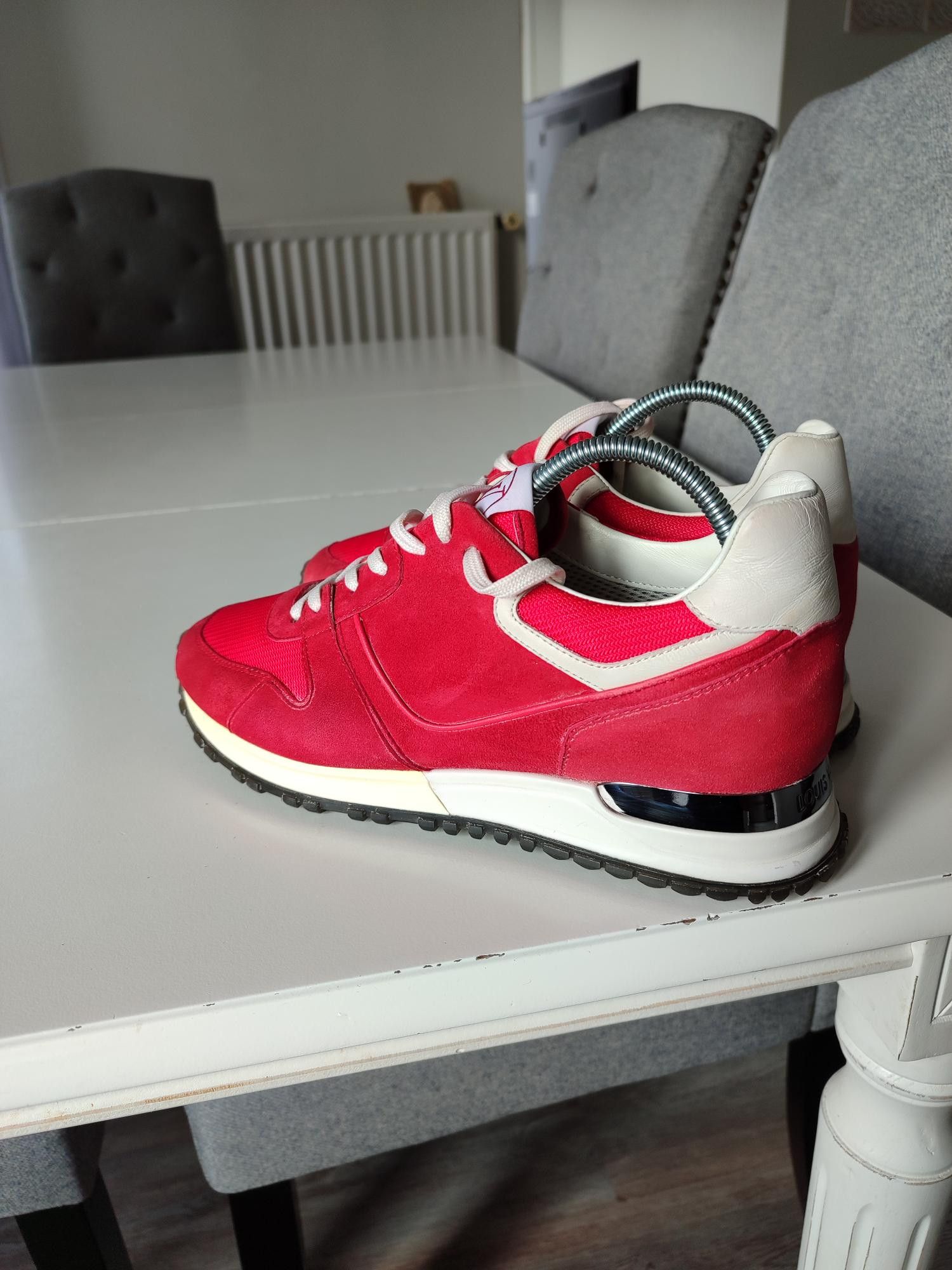 Louis Vuitton BASKETS LOUIS VUITTON RUN AWAY Size US 7 / IT 37 - 9 Thumbnail