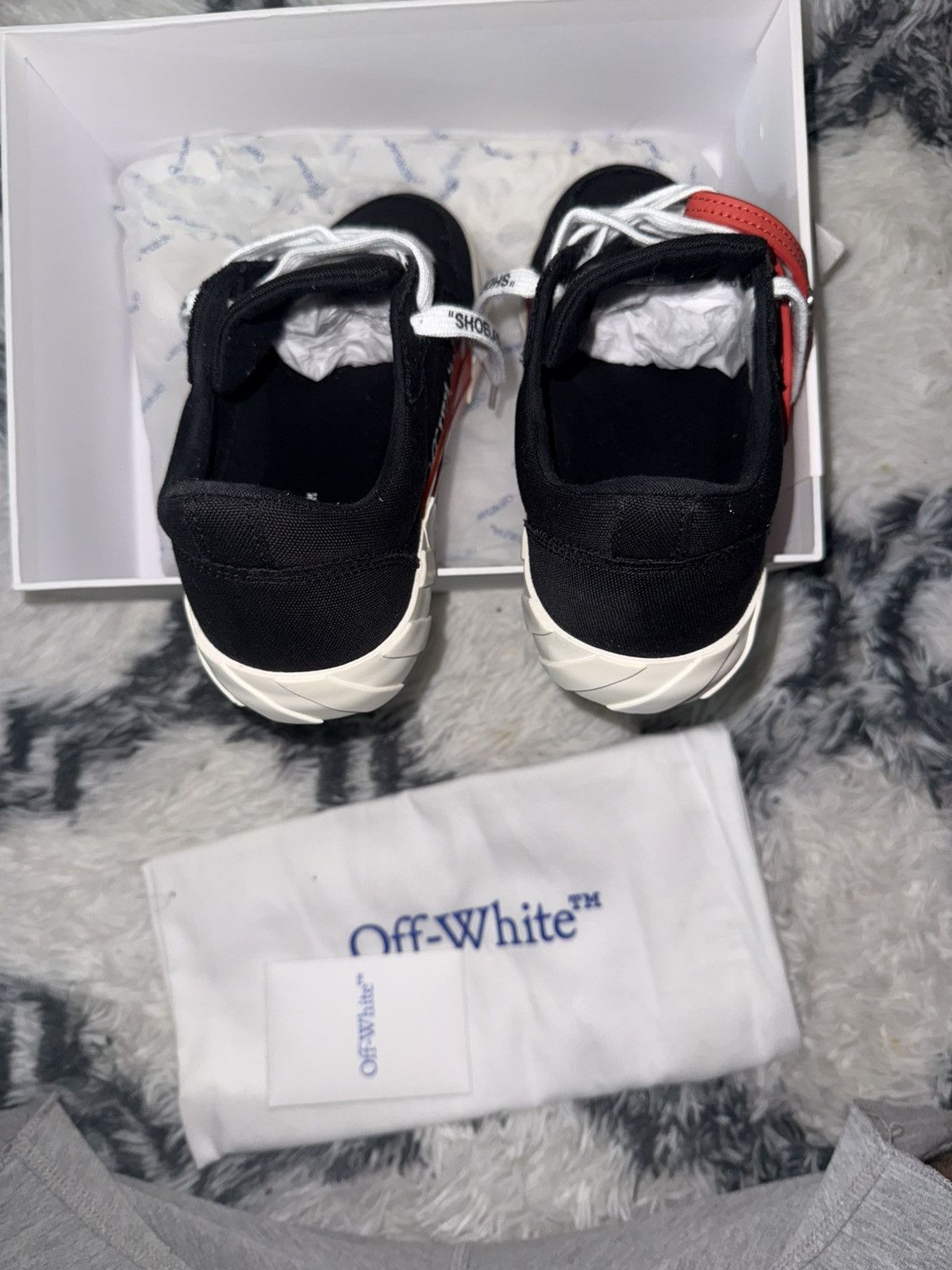 Off-White Off-White Low Vulcanized Canvas Sneaker (Men) Size US 9 / EU 42 - 4 Thumbnail