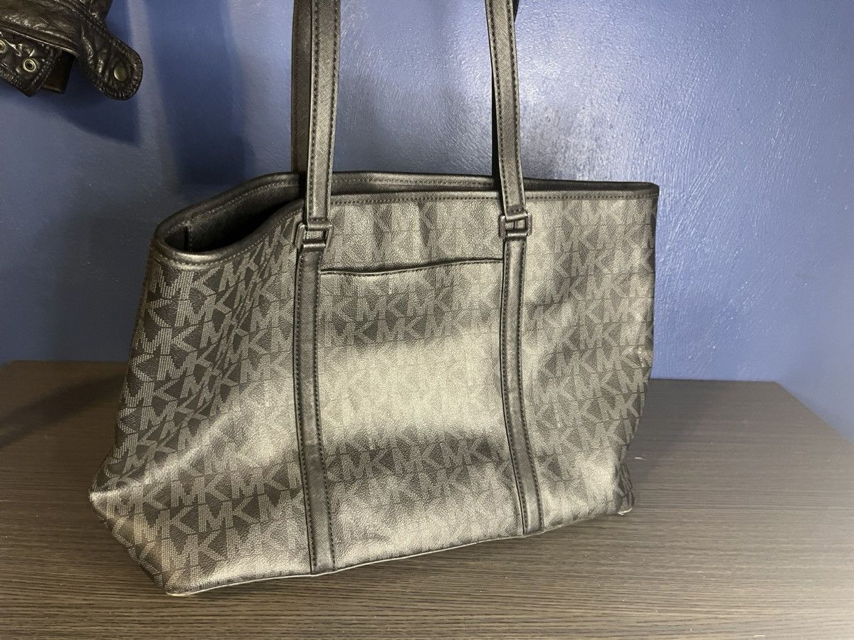 Michael Kors Michael Kors Tote Size ONE SIZE - 2 Thumbnail