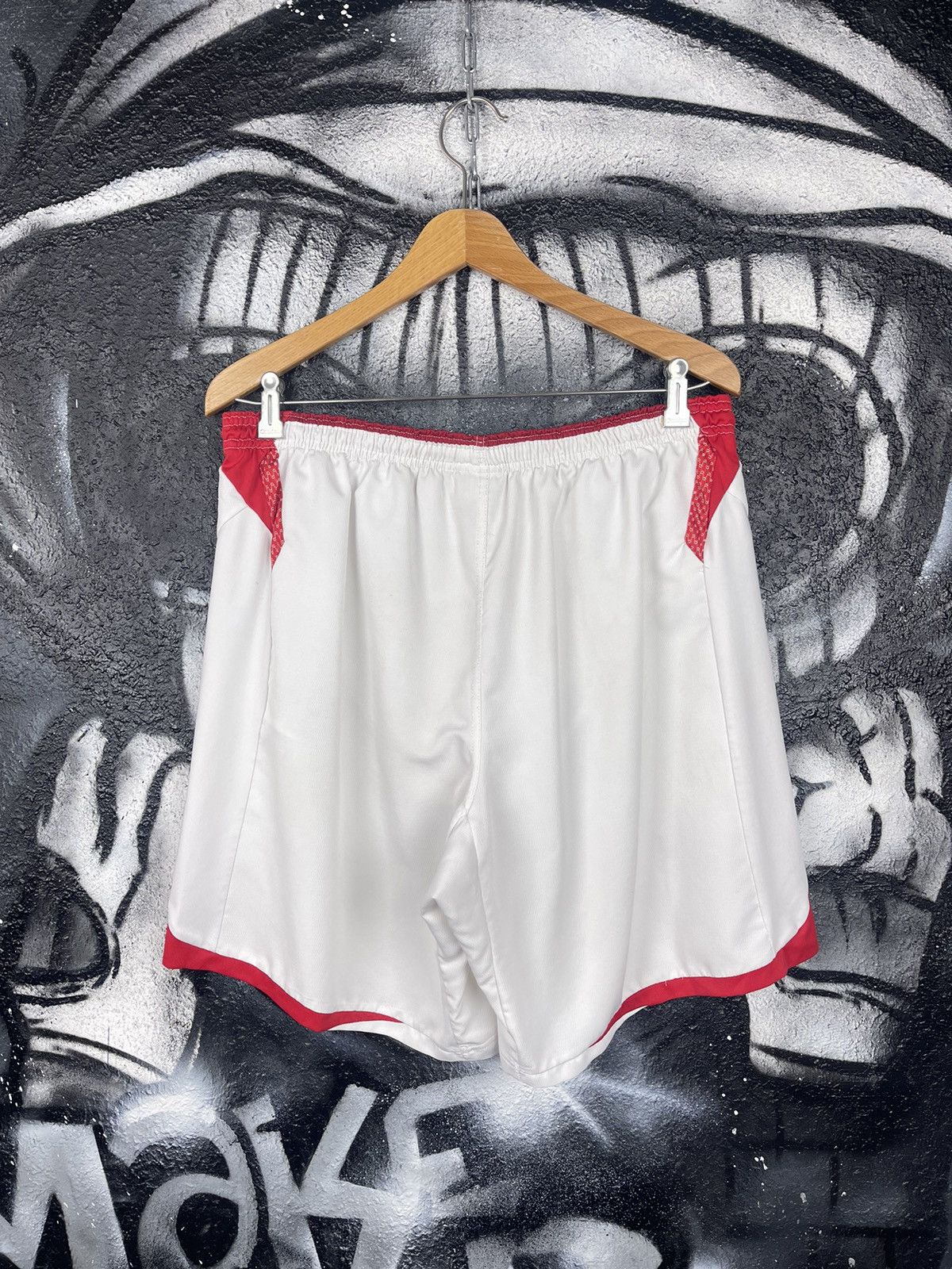 Umbro Umbro England National Football Team Vintage White Soccer Shorts Men’s Size XL Size US 36 / EU 52 - 10 Thumbnail