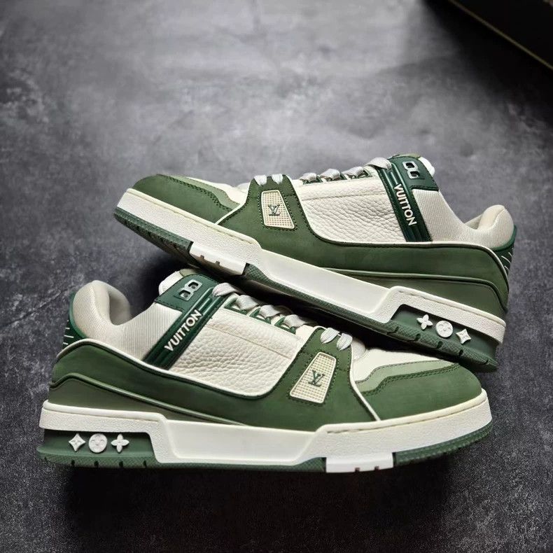 Louis Vuitton louis vuitton trainer white green suede sneakers-dmc Size US 9 / EU 42 - 1 Thumbnail