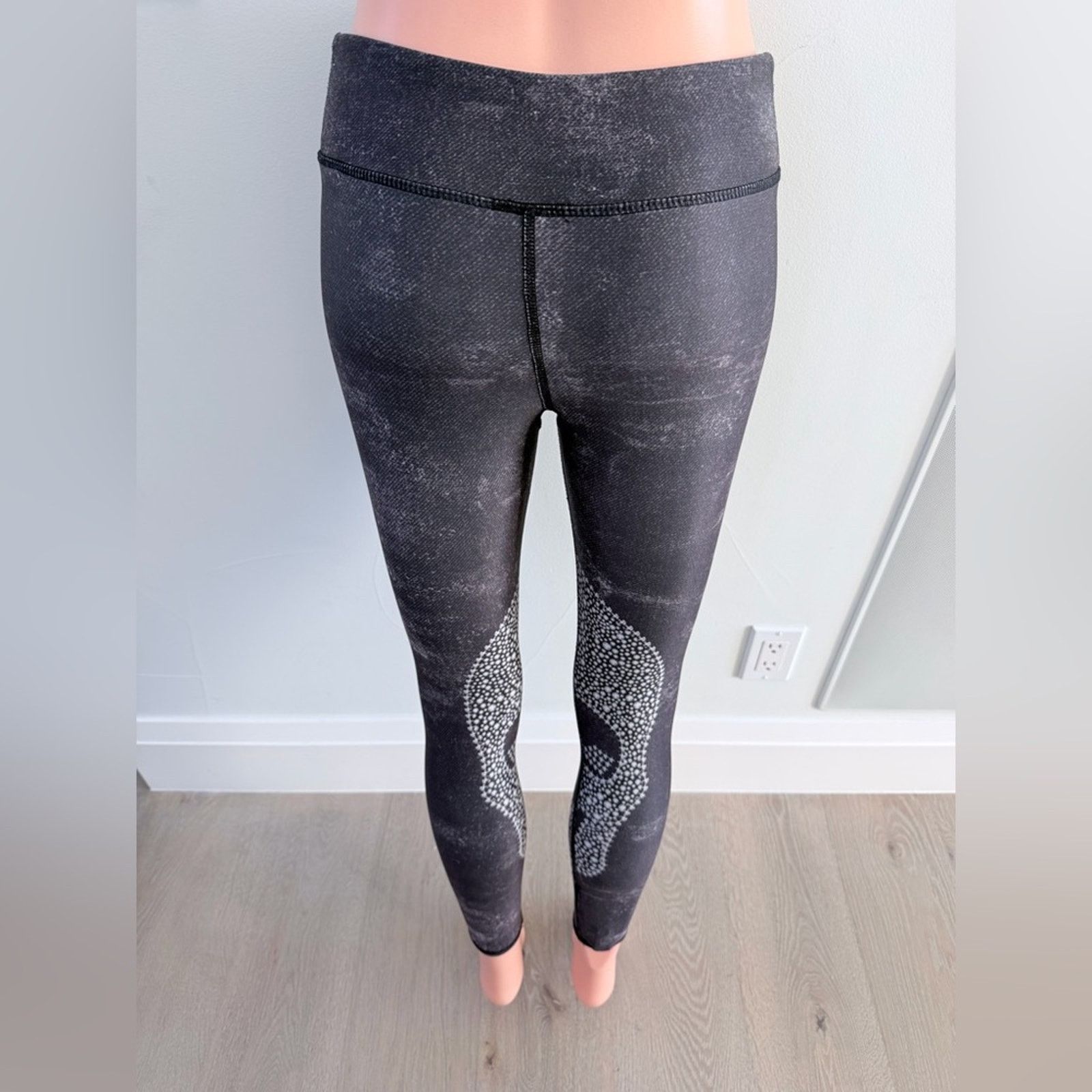 Other Gym Workout Yoga Pilates Gym Black Gray Leggings size XS/S Size 26" / US 2 / IT 38 - 5 Thumbnail
