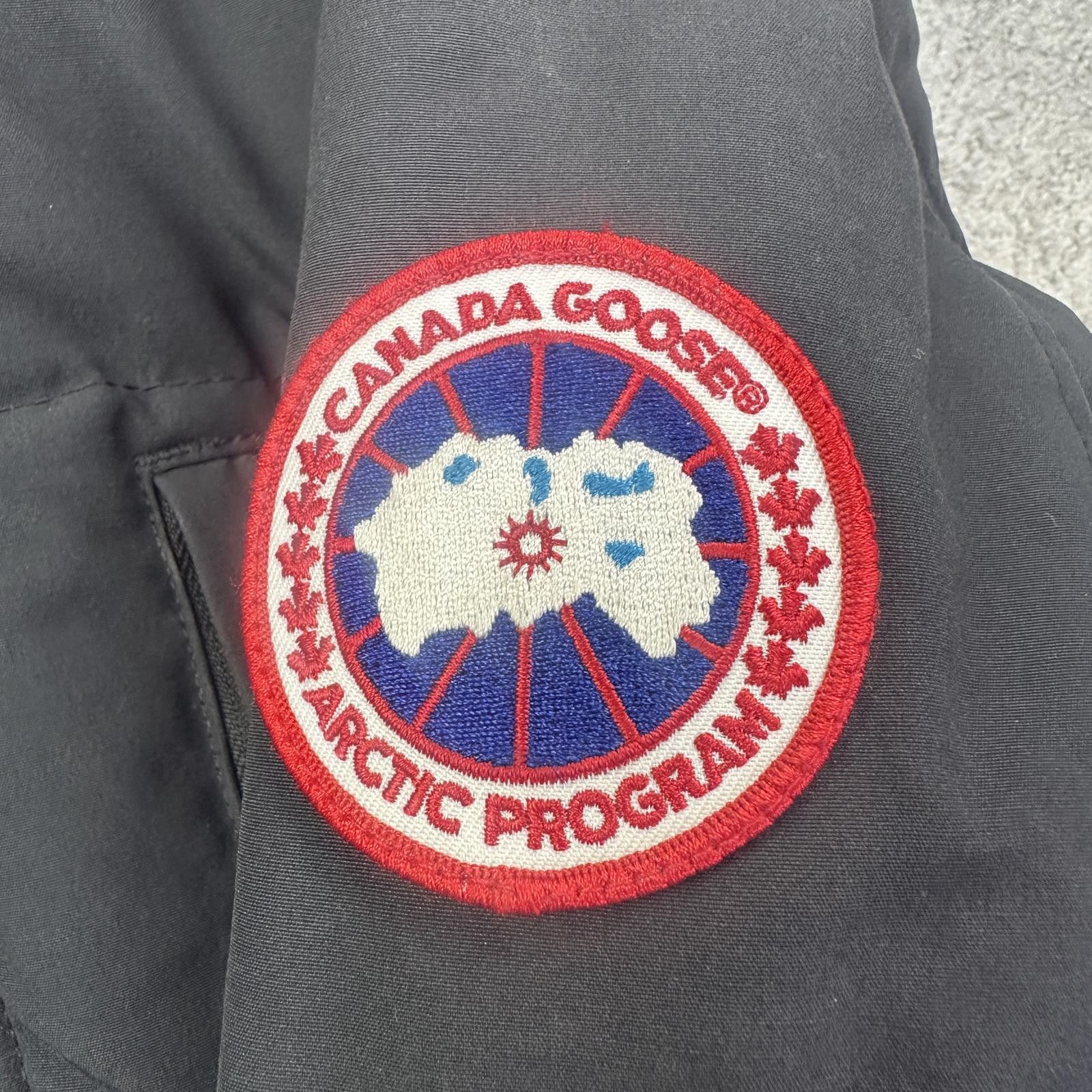 Canada Goose Canada Goose Carson Parka Size S Size US S / EU 44-46 / 1 - 6 Thumbnail