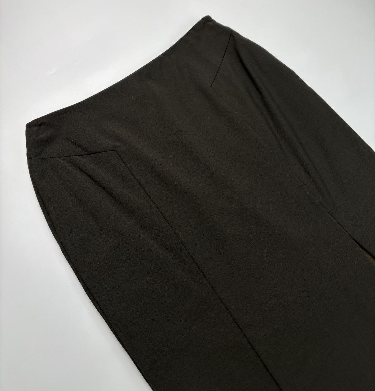 Gucci 1995 Gucci Tom Ford Wool Midi Skirt Size 28" / US 6 / IT 42 - 2 Thumbnail