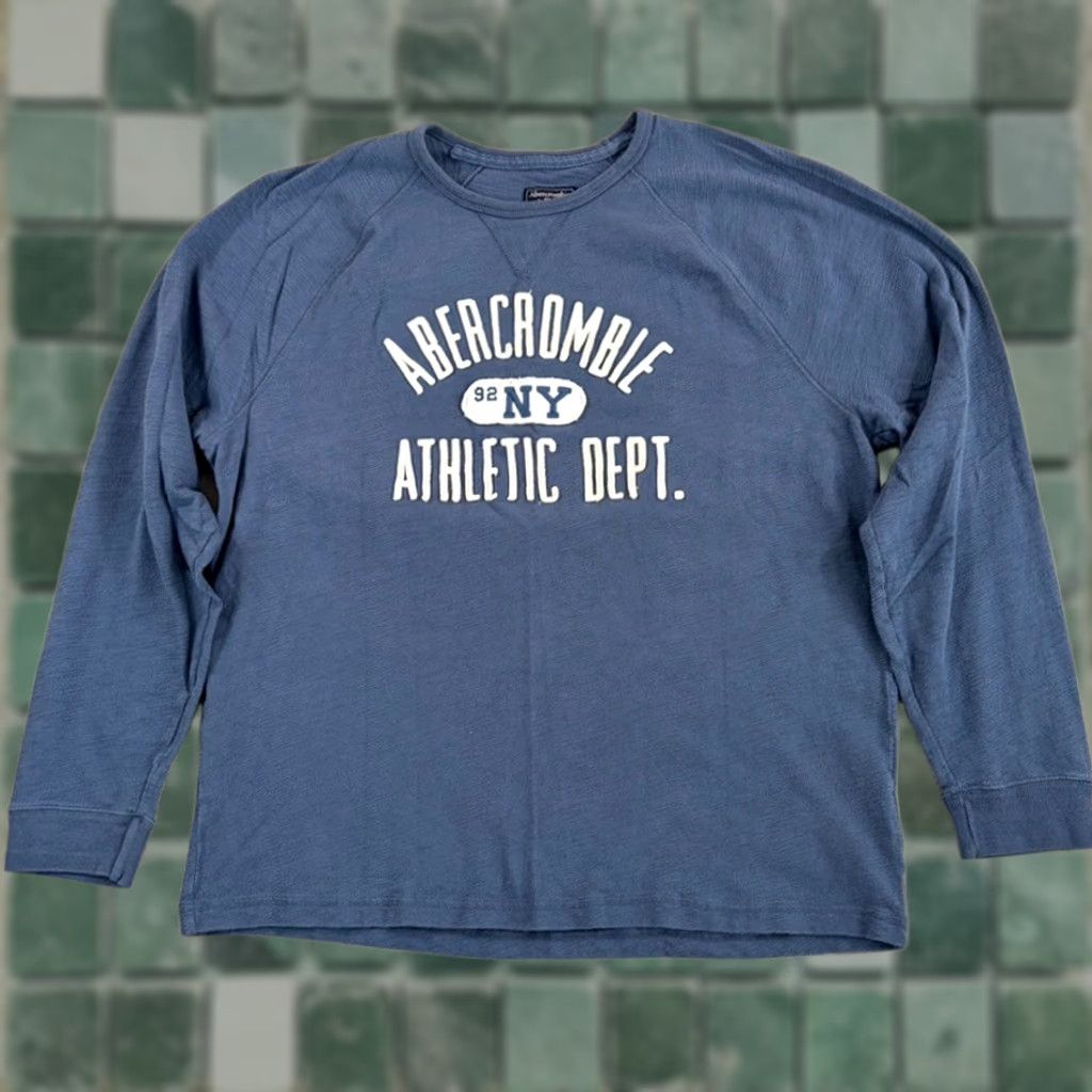 Abercrombie & Fitch VINTAGE Abercrombie & Fitch Embroidered Center Logo Sweatshirt Blue Slub Men 2XL Crew Size US XXL / EU 58 / 5 - 1 Thumbnail
