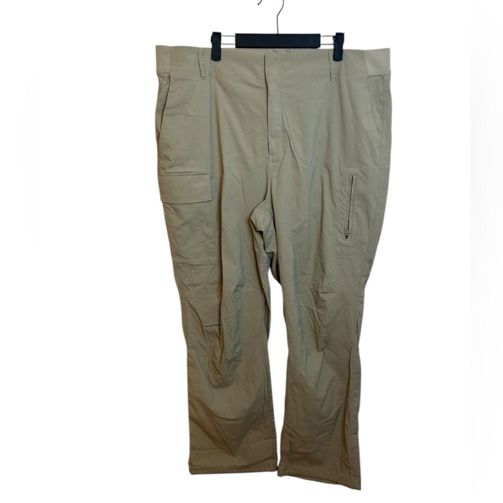 Athleta Athleta Trekkie Utility Cargo Pants Size 42" / US 20 - 1 Thumbnail