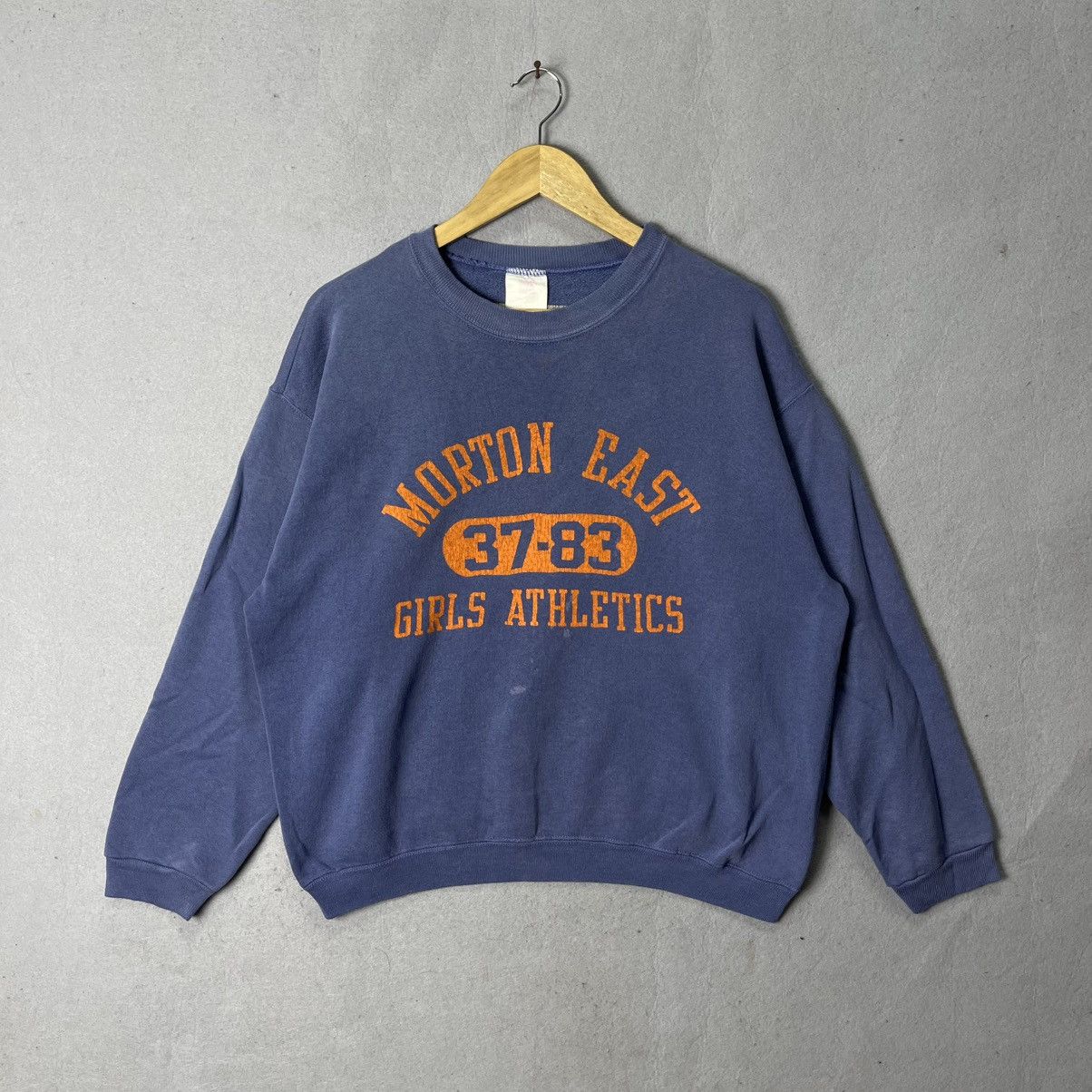 Hanes Vintage Hanes Herway Morton East Girls Athletics Sweatshirt Size L / US 10 / IT 46 - 1 Thumbnail