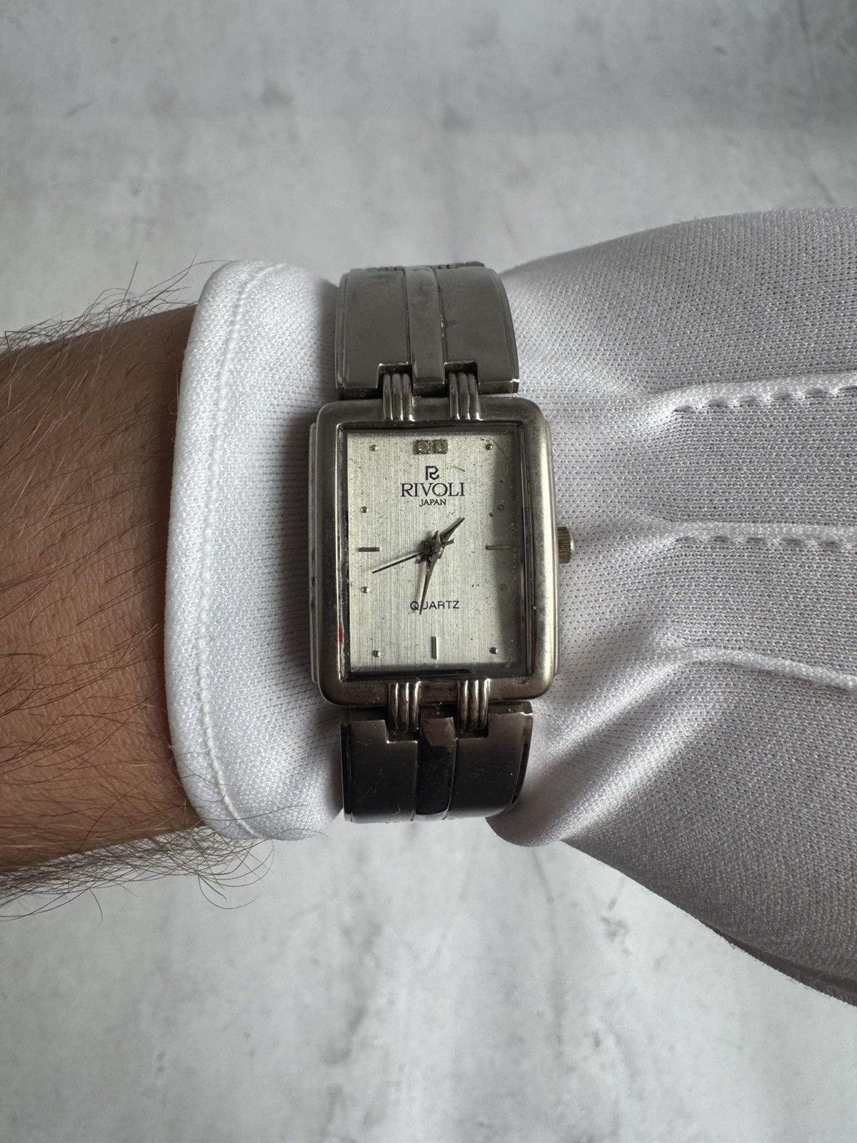 Vintage Rivoli Japanese Style Watch Vintage Size ONE SIZE - 7 Thumbnail