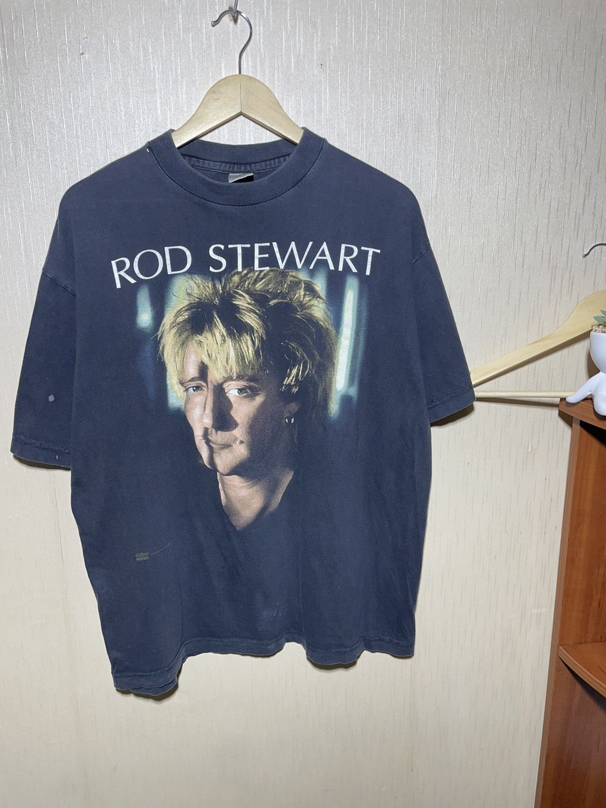 Band Tees × Vintage Rod Stewart a spanner in the works 1995 tour T shirt Size US XL / EU 56 / 4 - 1 Thumbnail