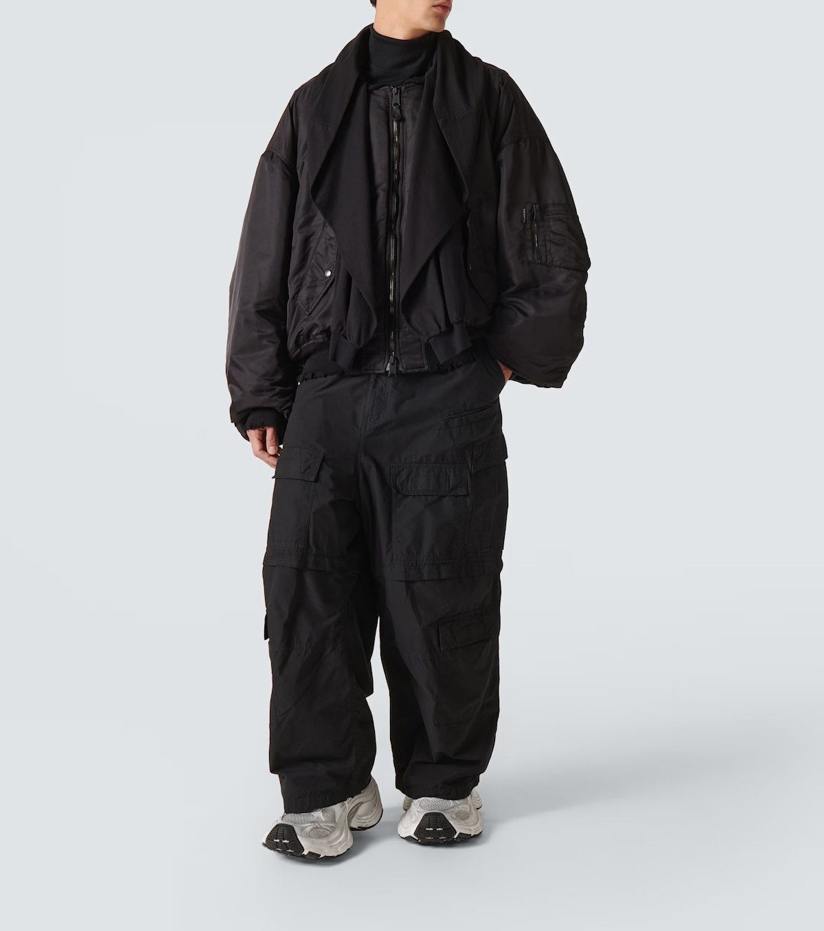 Balenciaga Incognito distressed hooded bomber jacket Size US L / EU 52-54 / 3 - 2 Thumbnail