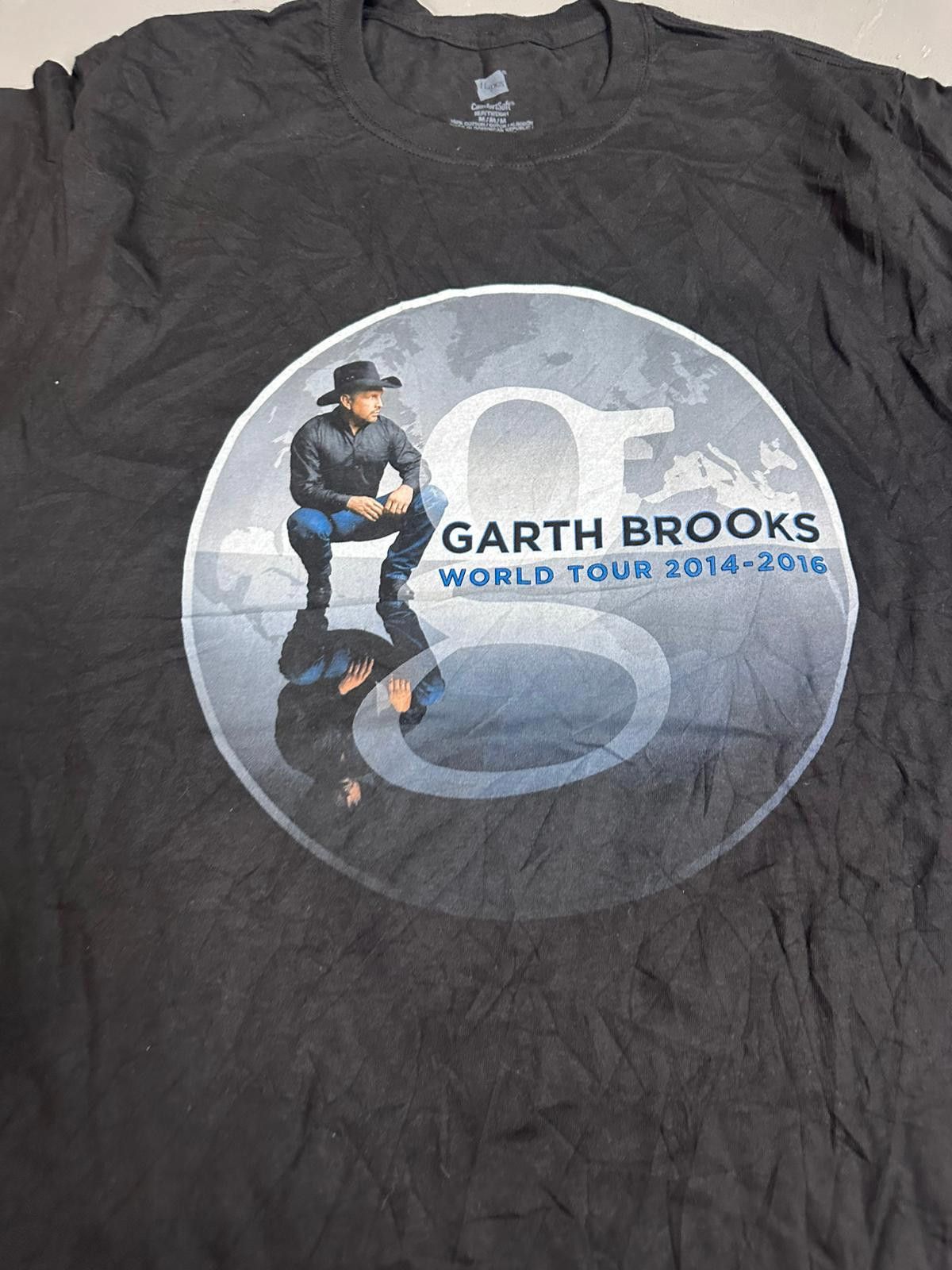 Hanes Garth Brooks World Tour 2014-2016 T-Shirt Size US M / EU 48-50 / 2 - 3 Thumbnail