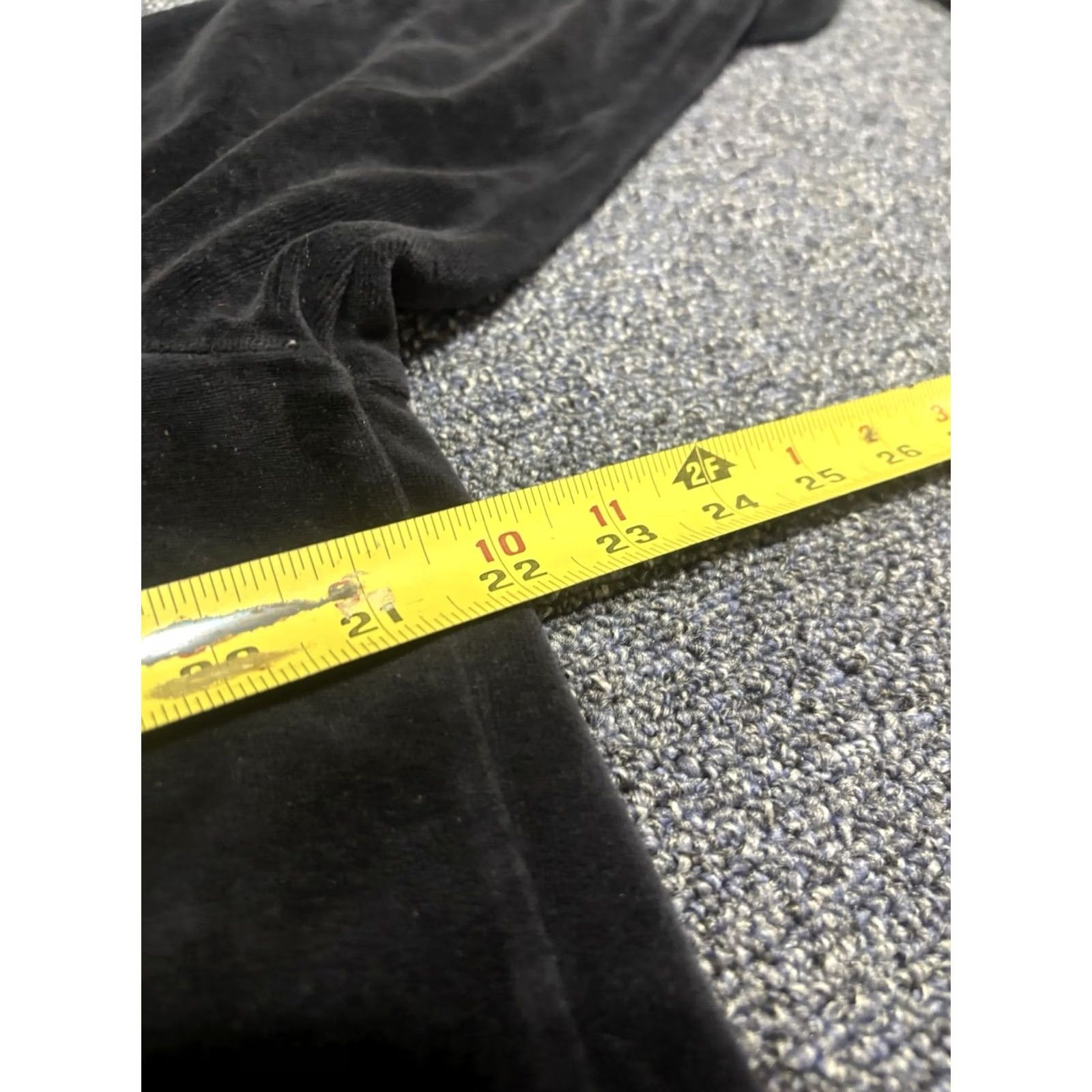 Velour VINTAGE Unbranded Velour Zip Up Hoodie Jacket Women L Black Long Sleeve Geometric Pattern Quilted Winter Fall Full Zip Size L / US 10 / IT 46 - 4 Thumbnail