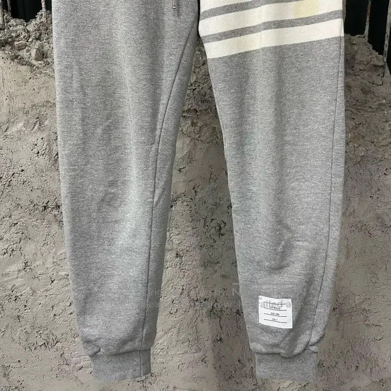 Thom Browne Thom Browne Gray Casual Pants for Men . Size US 30 / EU 46 - 4 Thumbnail